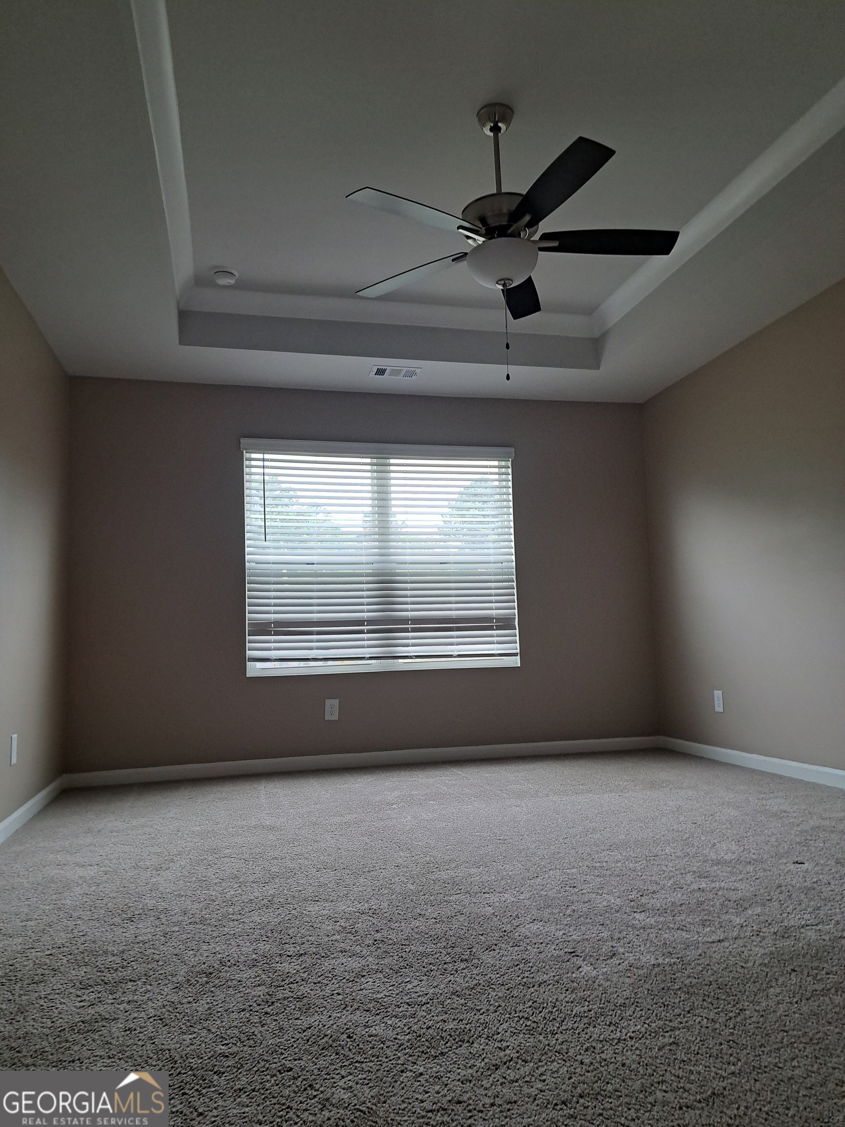 5583 Hislop Lane Property Photo 8