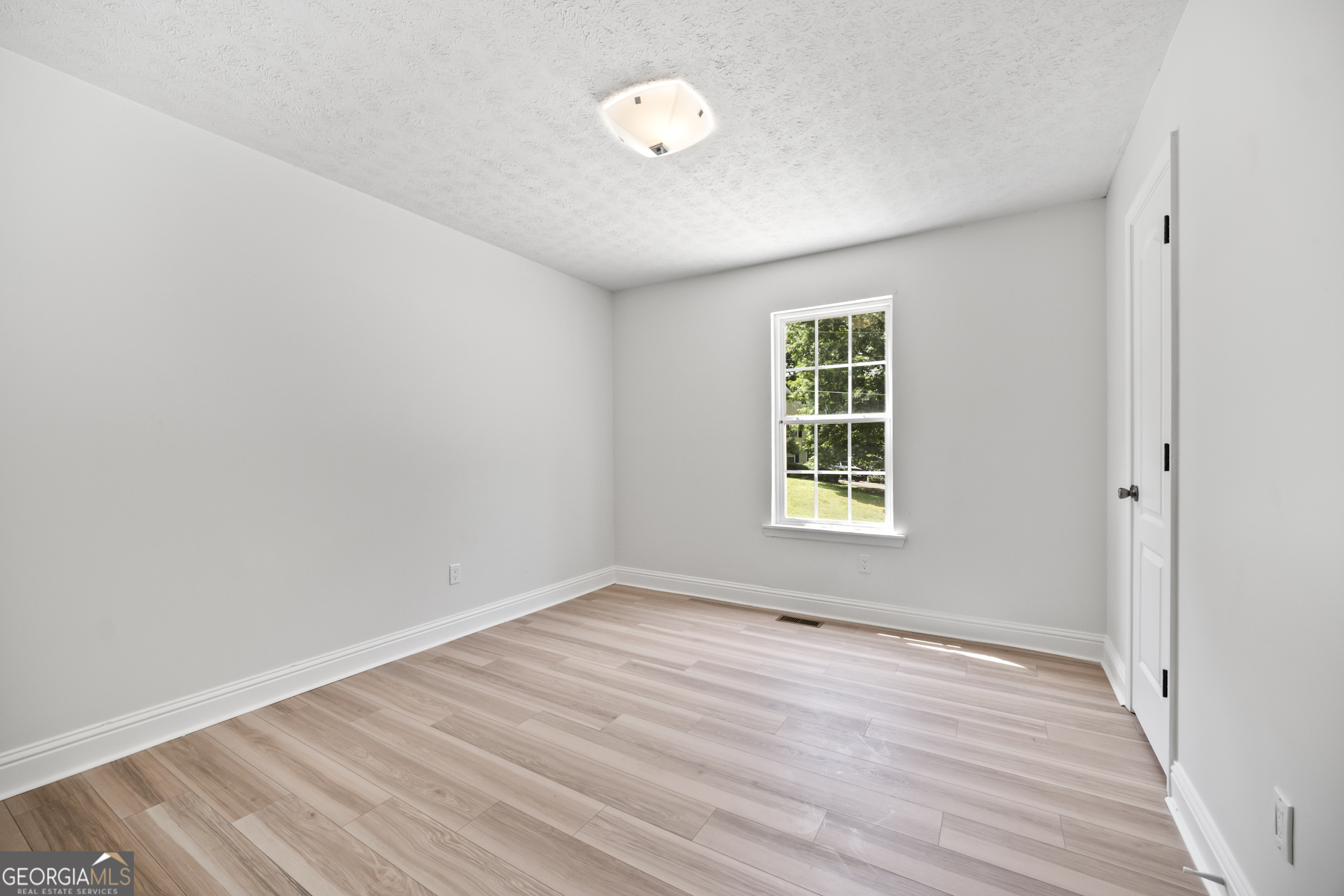 187 Fair Havens Drive Property Photo 16