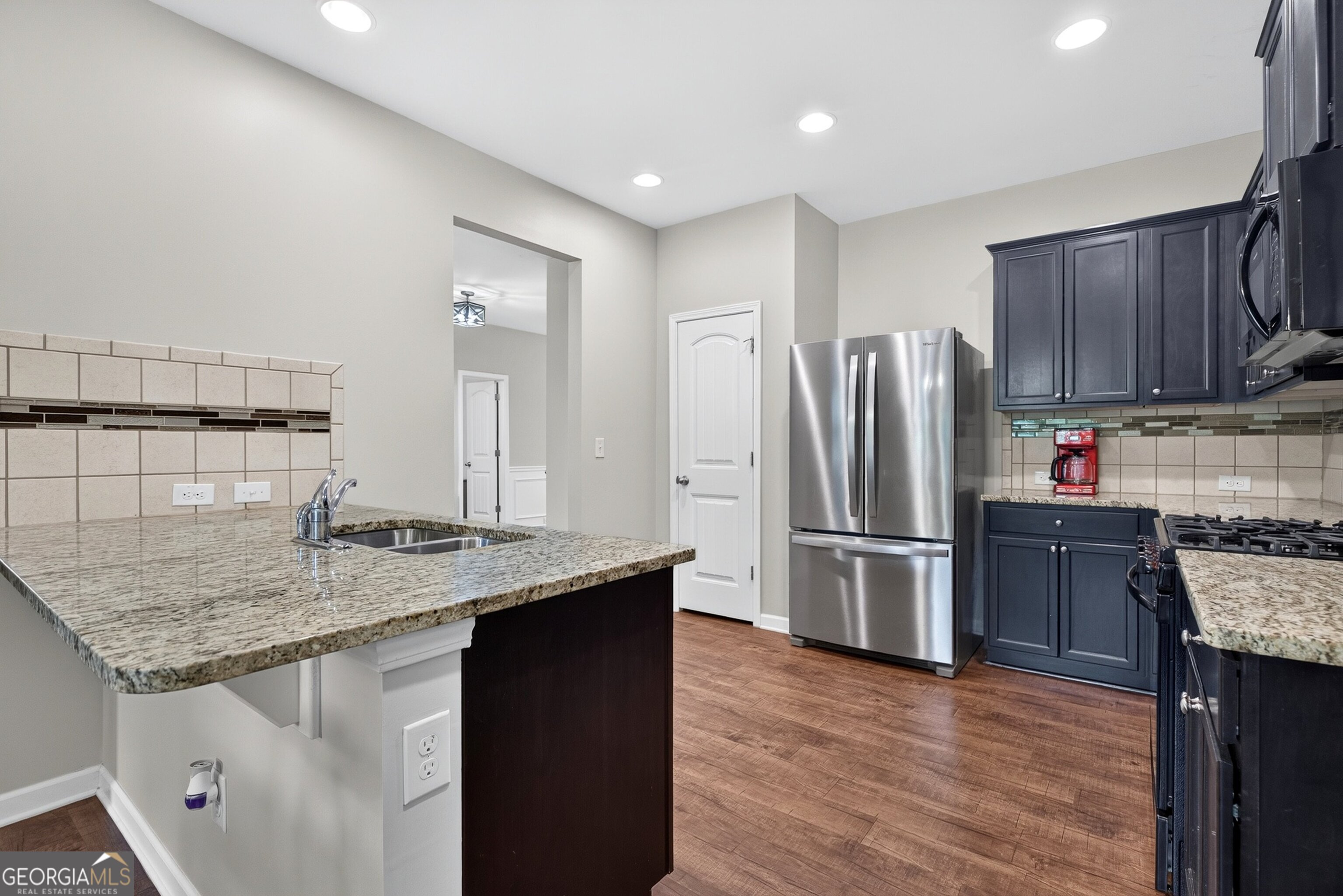 12 Ontario Court Property Photo 9