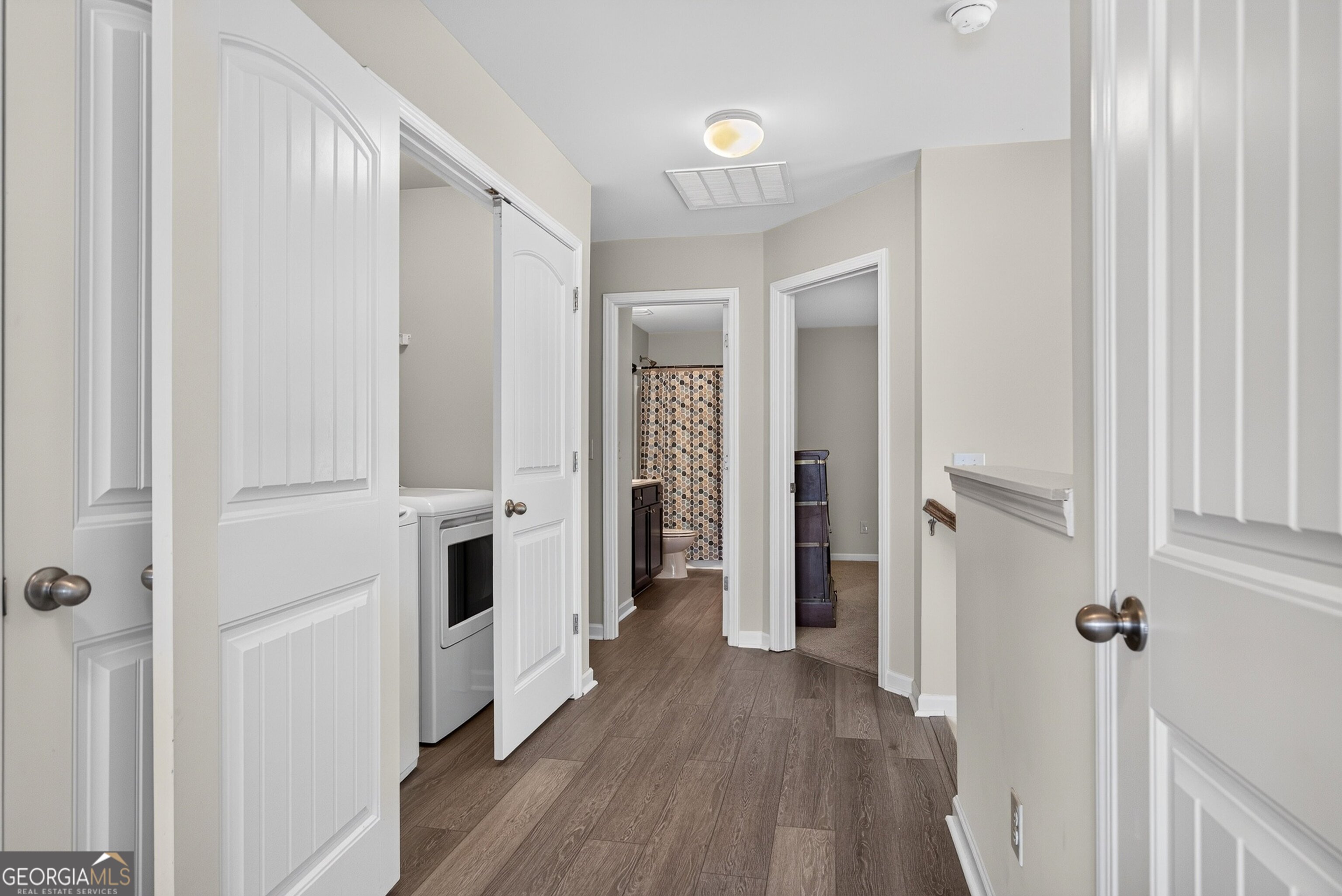 12 Ontario Court Property Photo 25