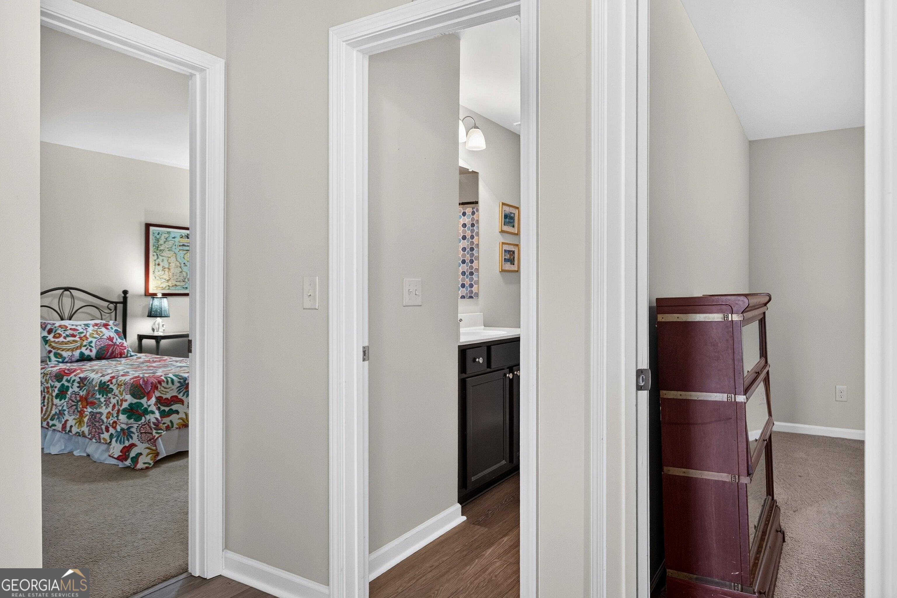 12 Ontario Court Property Photo 26