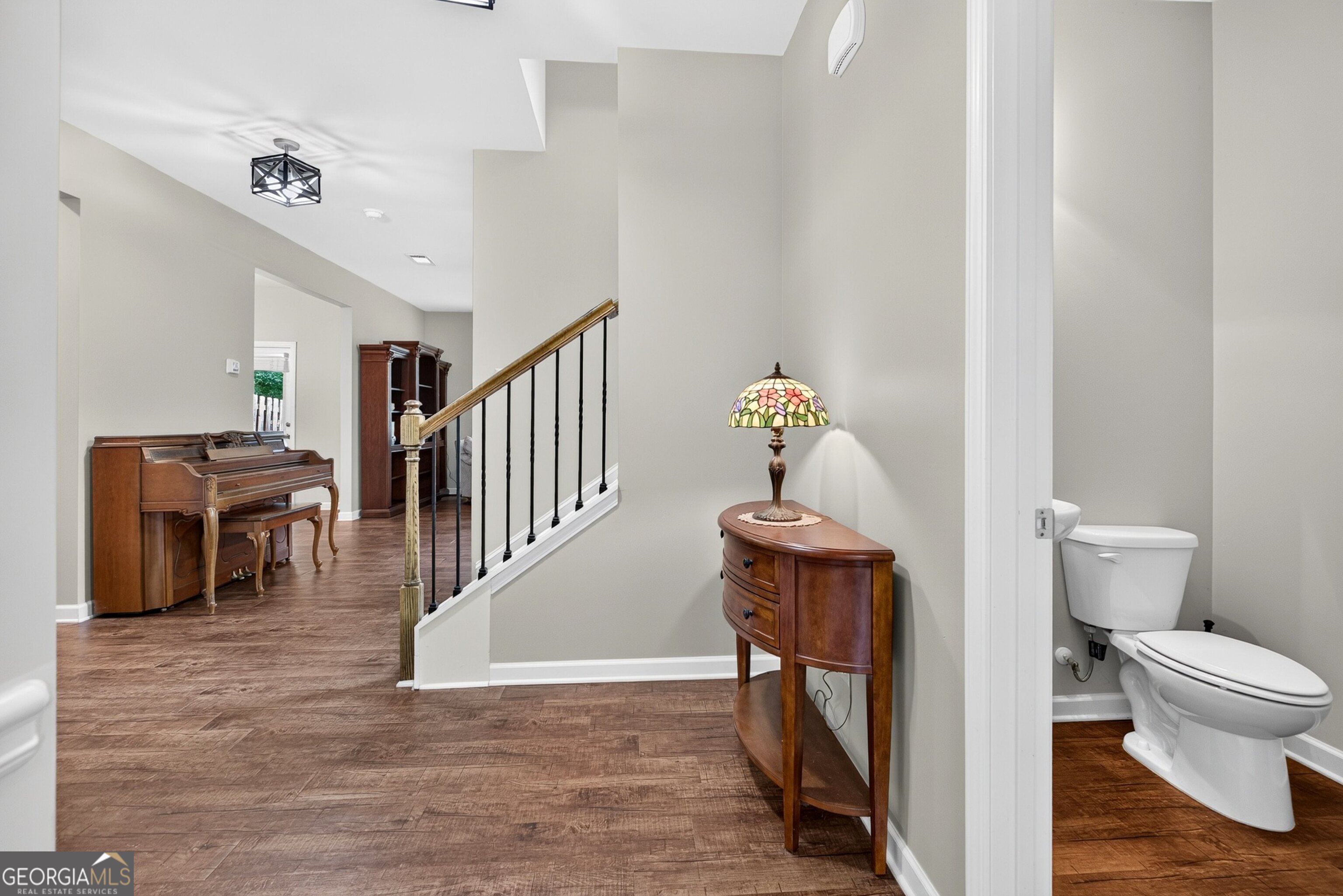 12 Ontario Court Property Photo 28