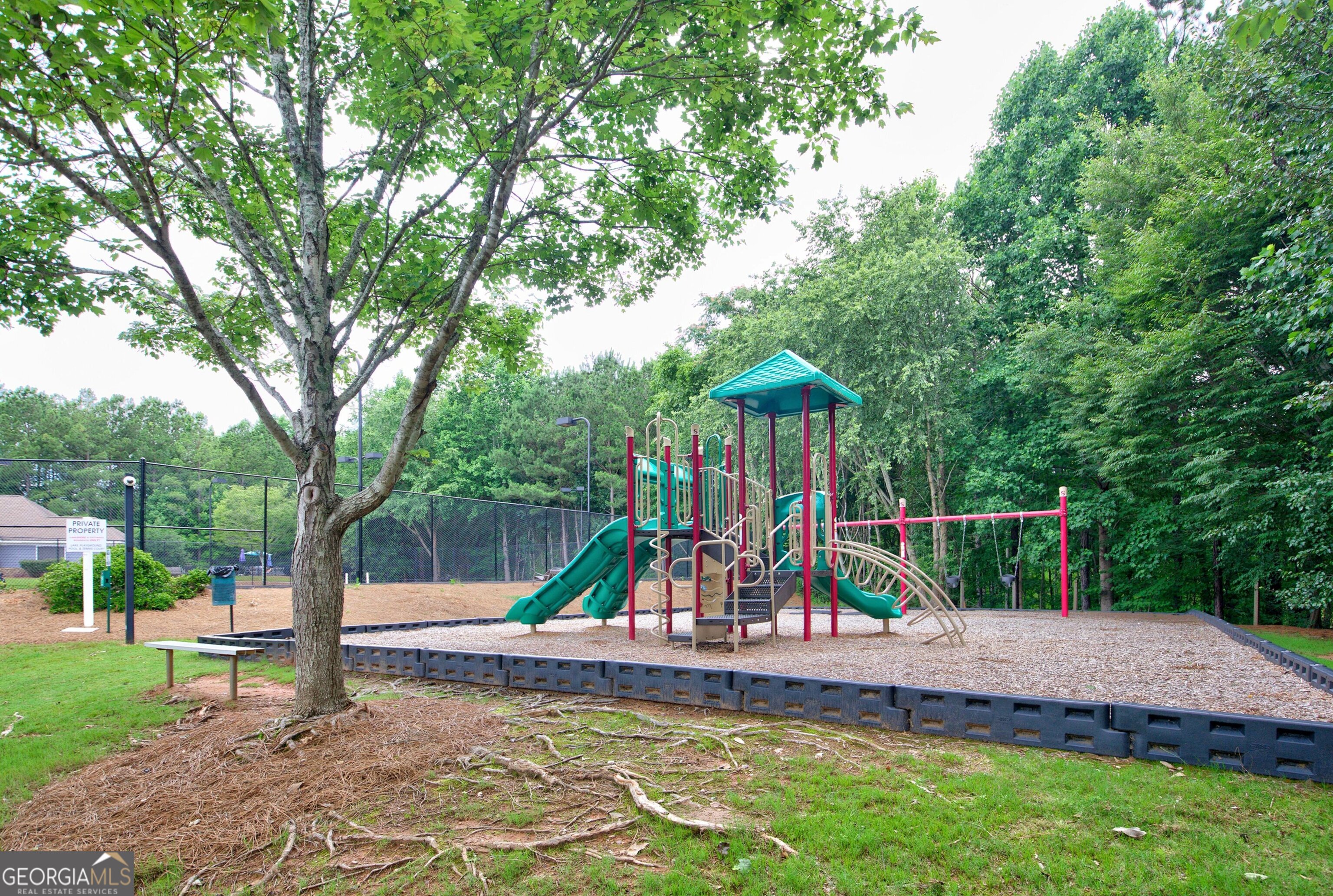 12 Ontario Court Property Photo 37