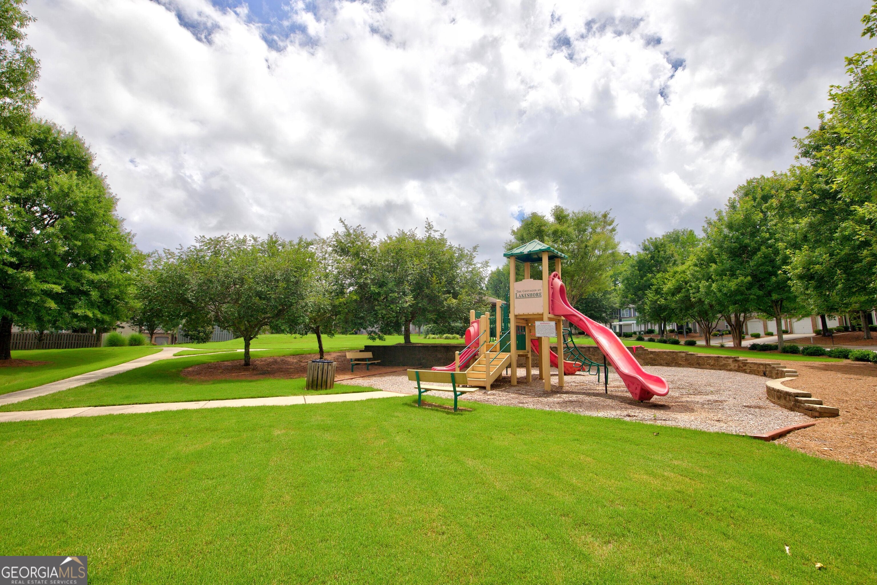 12 Ontario Court Property Photo 38