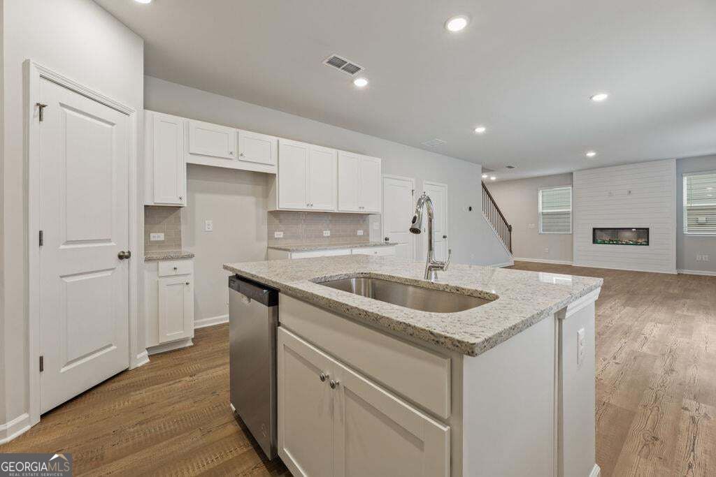 8047 Joyce Way Property Photo 14