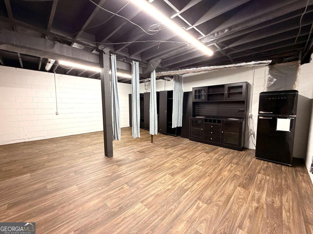 300 Robinson Drive Property Photo 18
