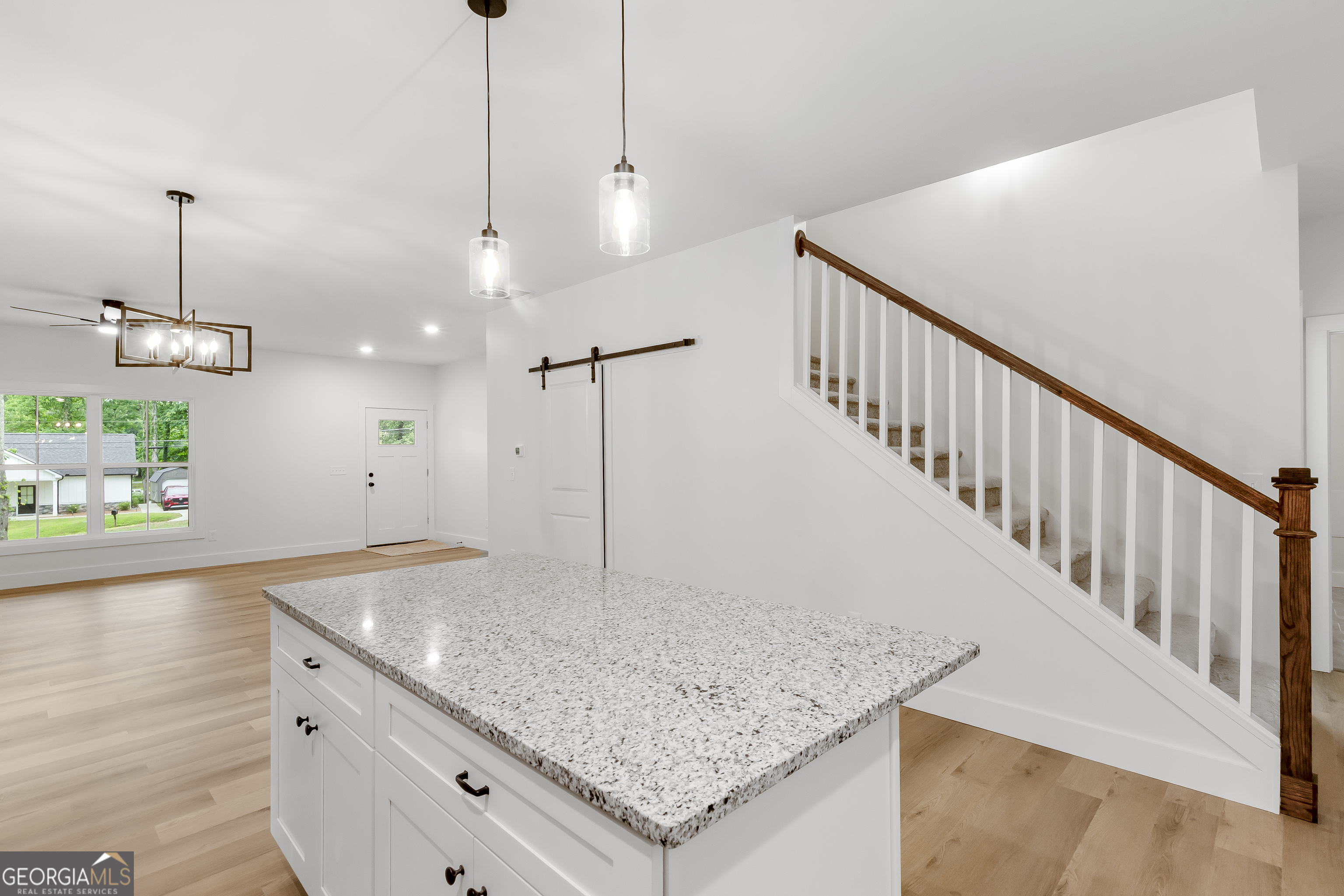 128 Creek Drive Property Photo 8