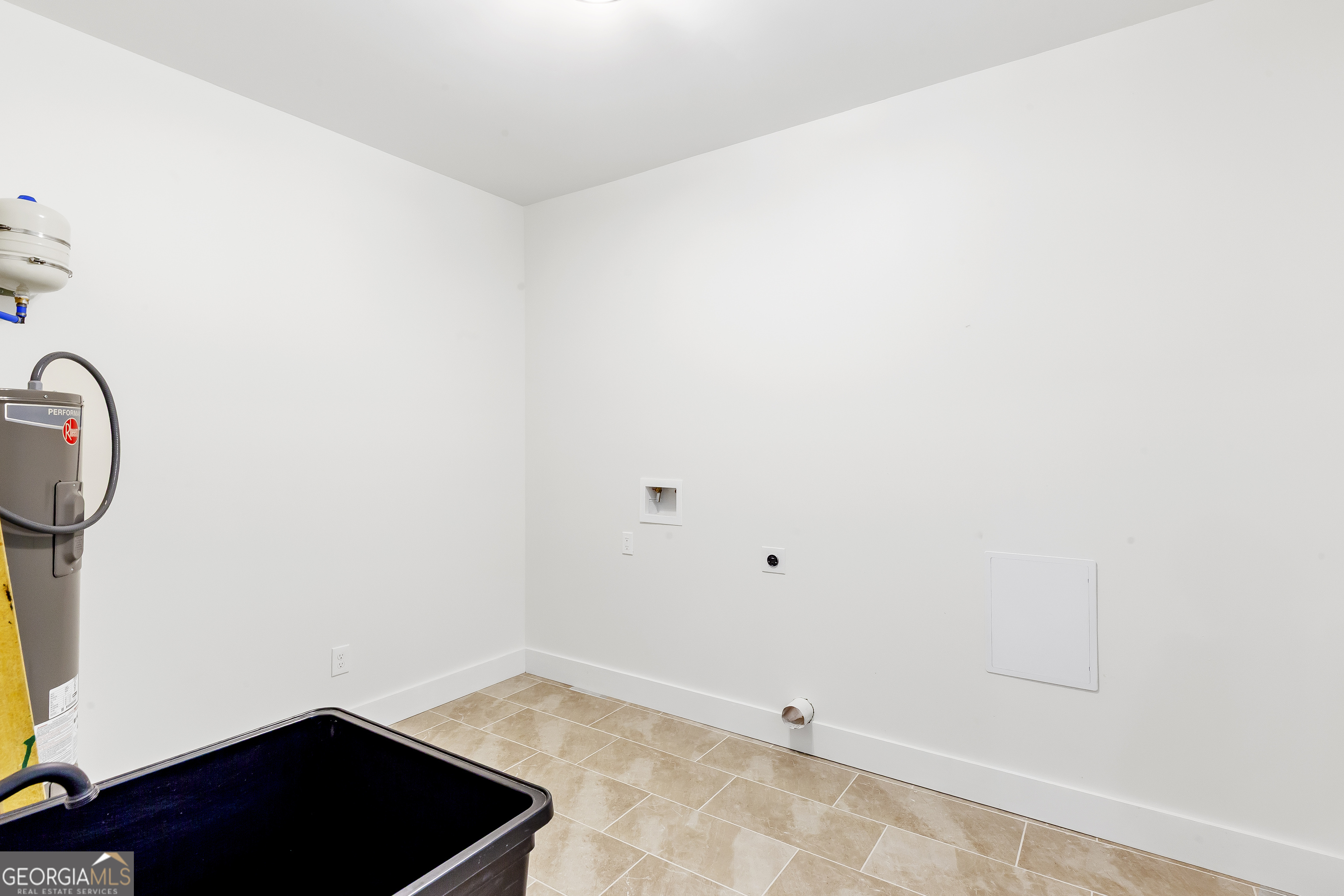 128 Creek Drive Property Photo 34