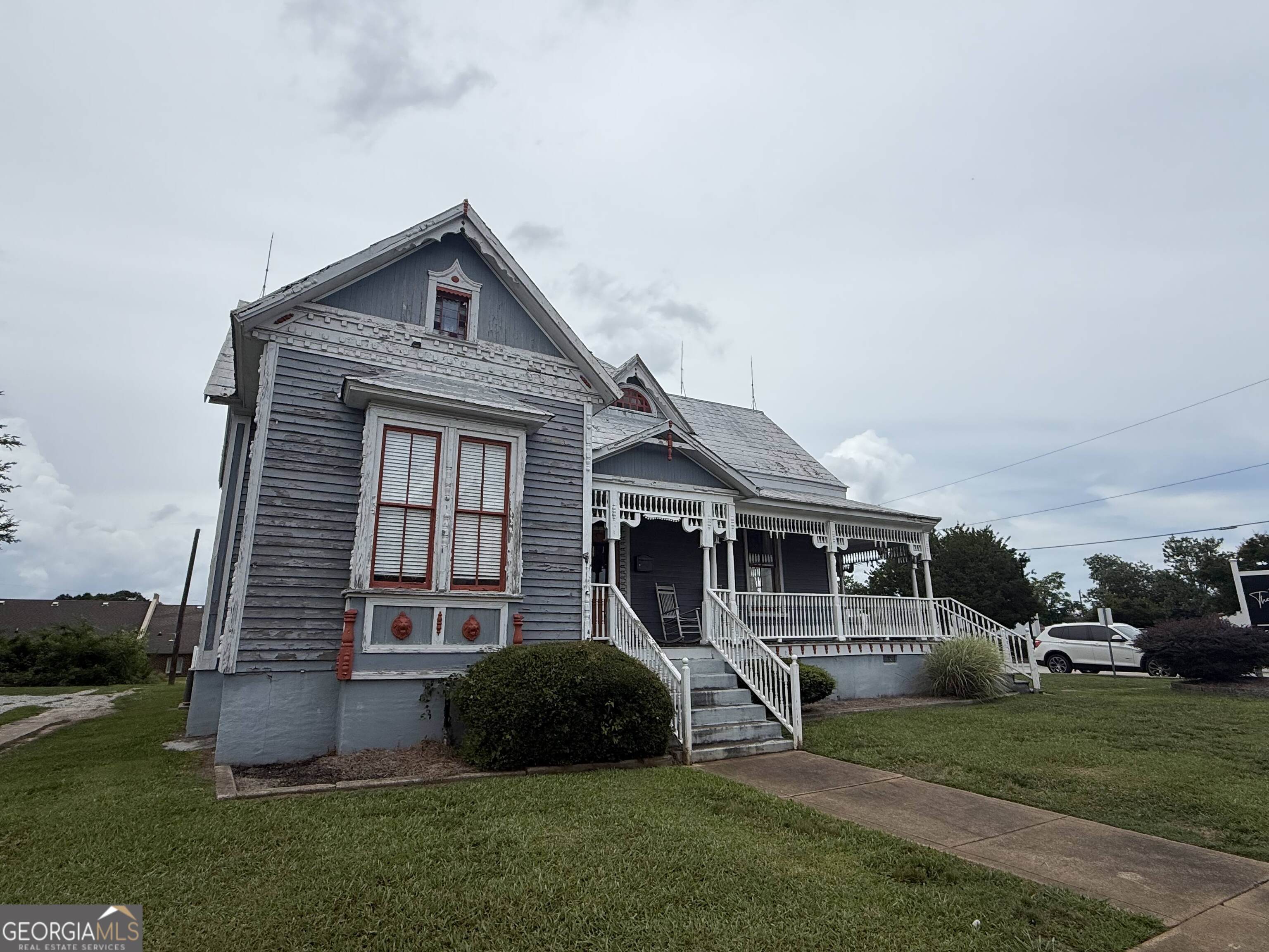 173 E Howell Street Property Photo 4