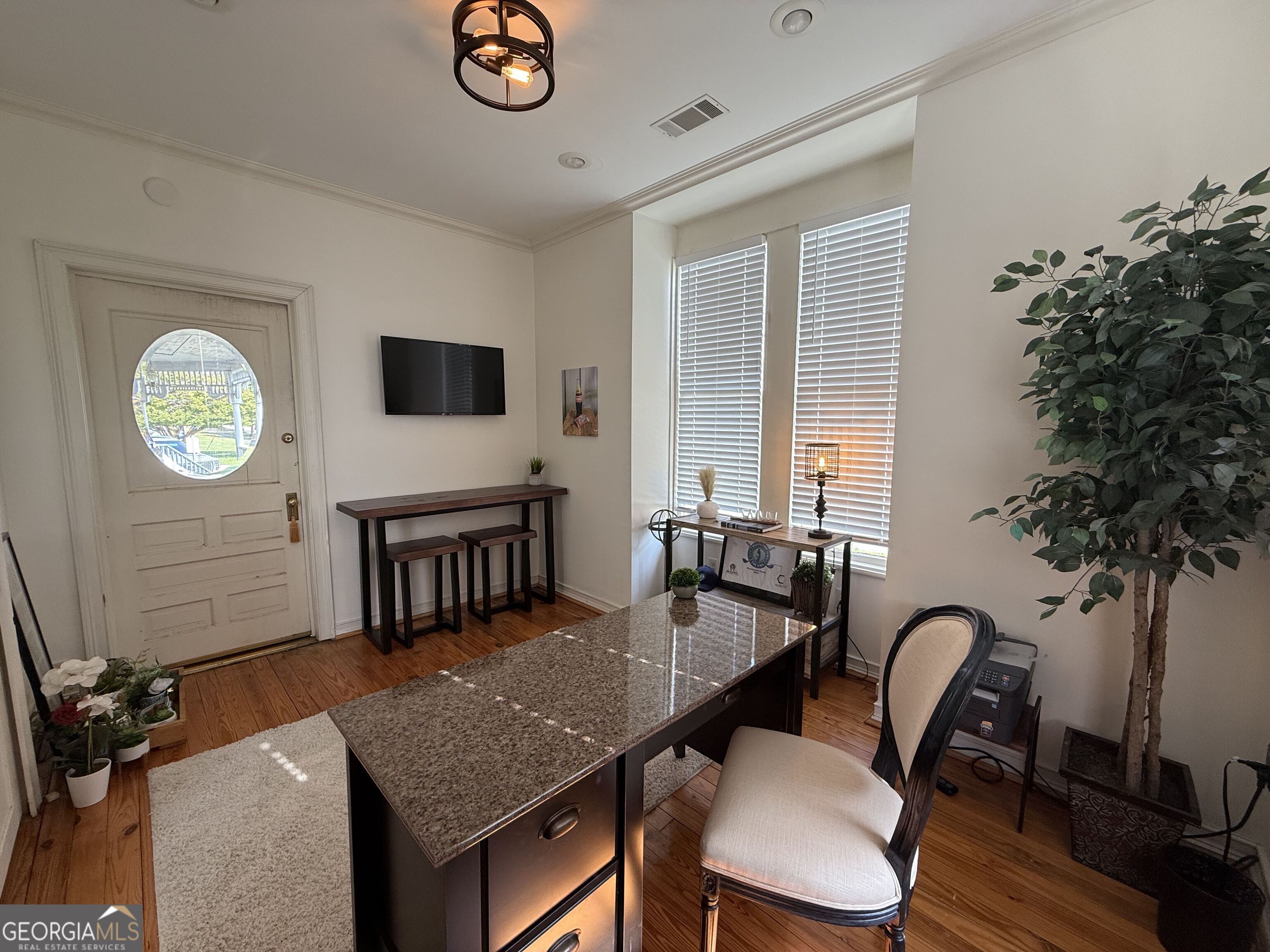 173 E Howell Street Property Photo 17