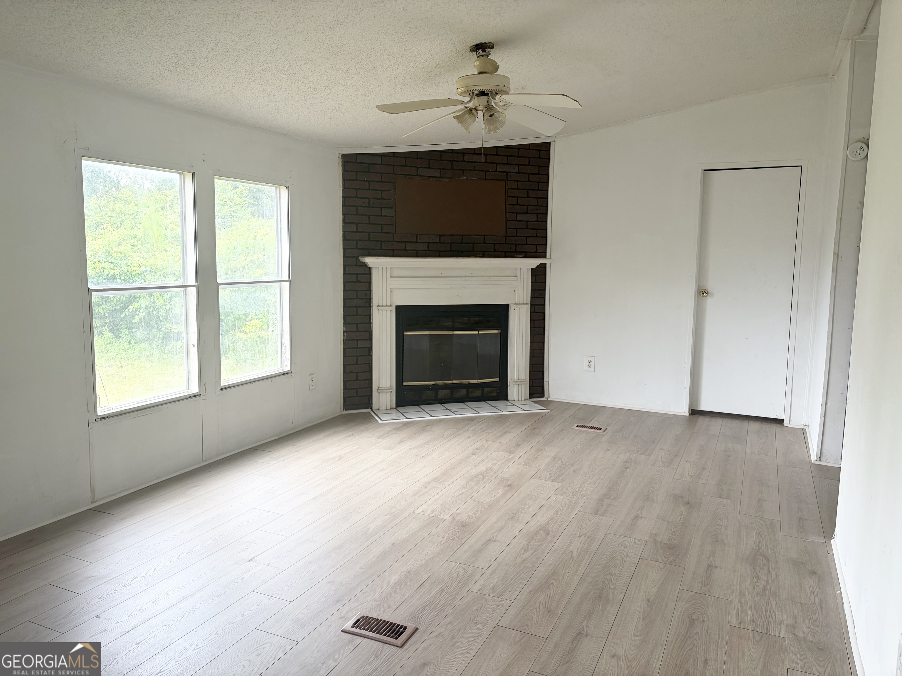 5439 Setter Drive Property Photo 3