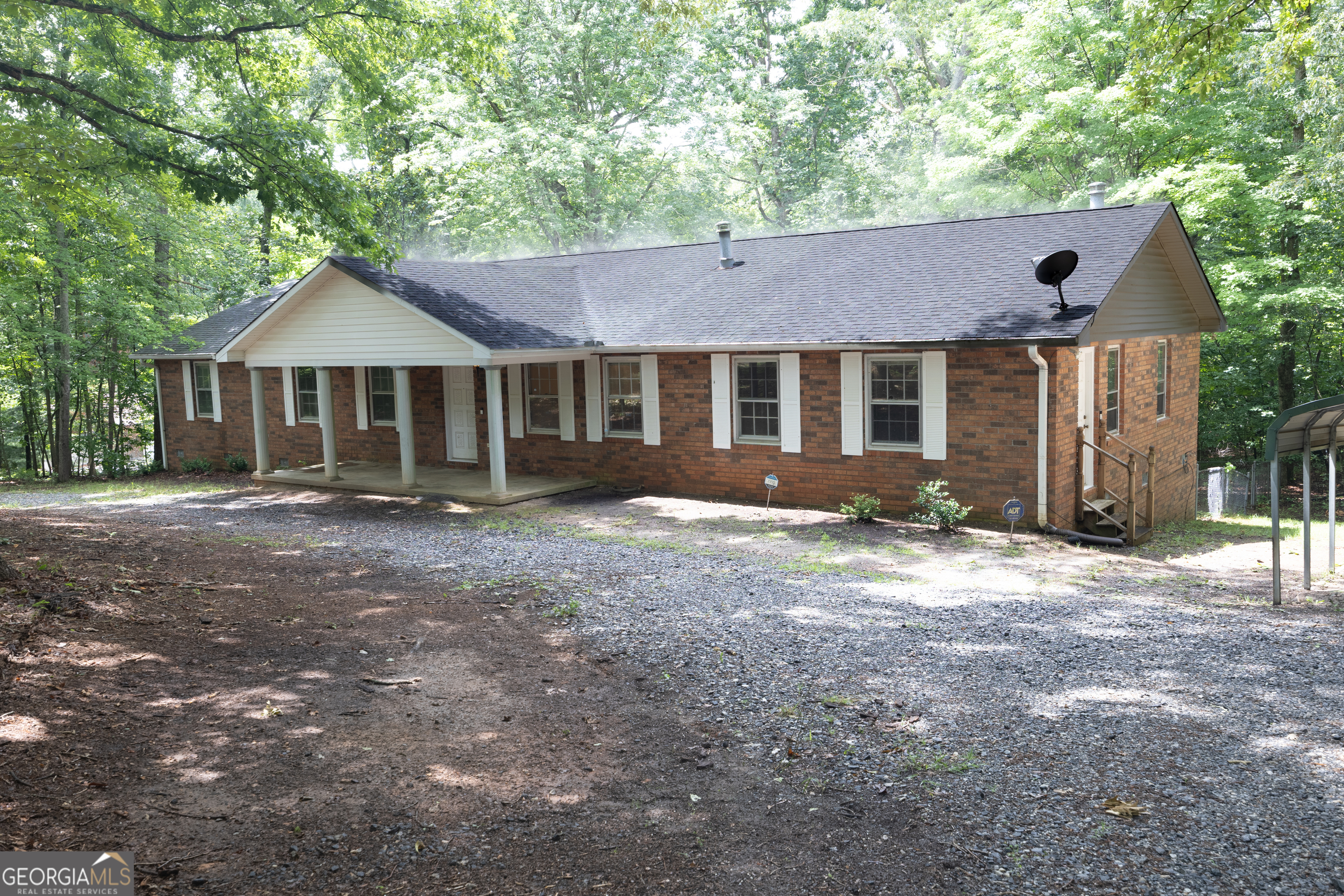 240 Bent Oak Drive Property Photo 2