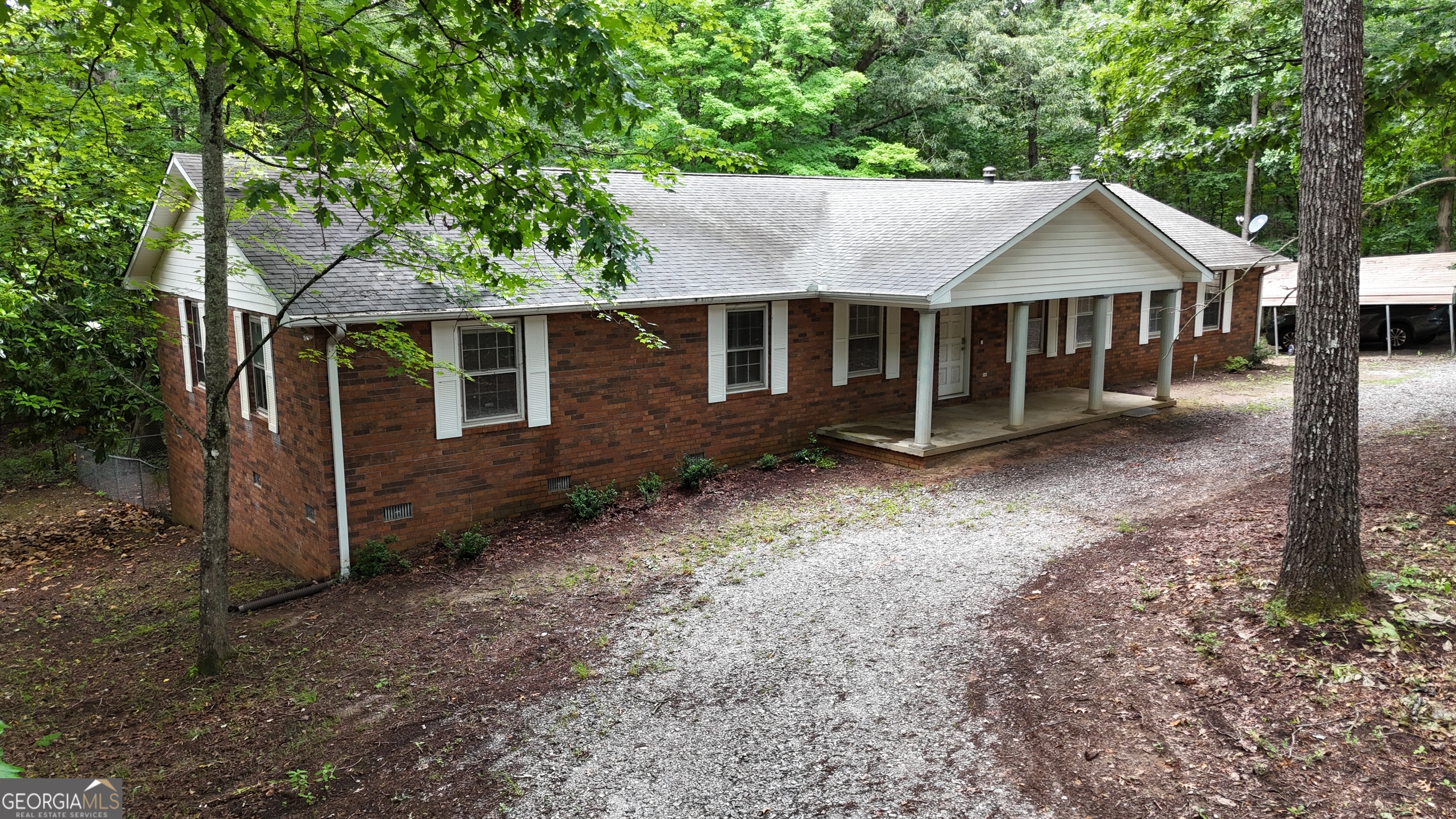 240 Bent Oak Drive Property Photo 3