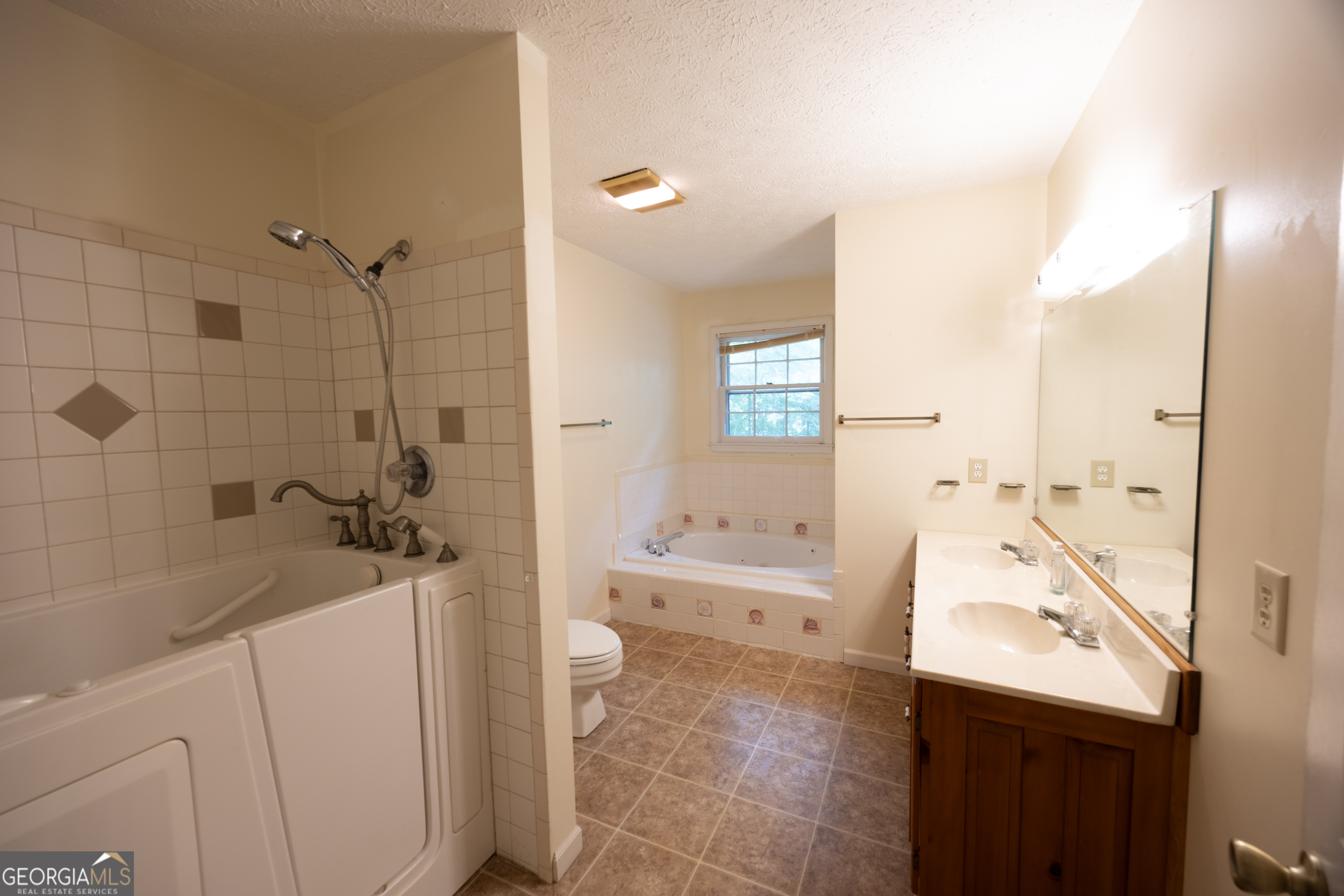 240 Bent Oak Drive Property Photo 23