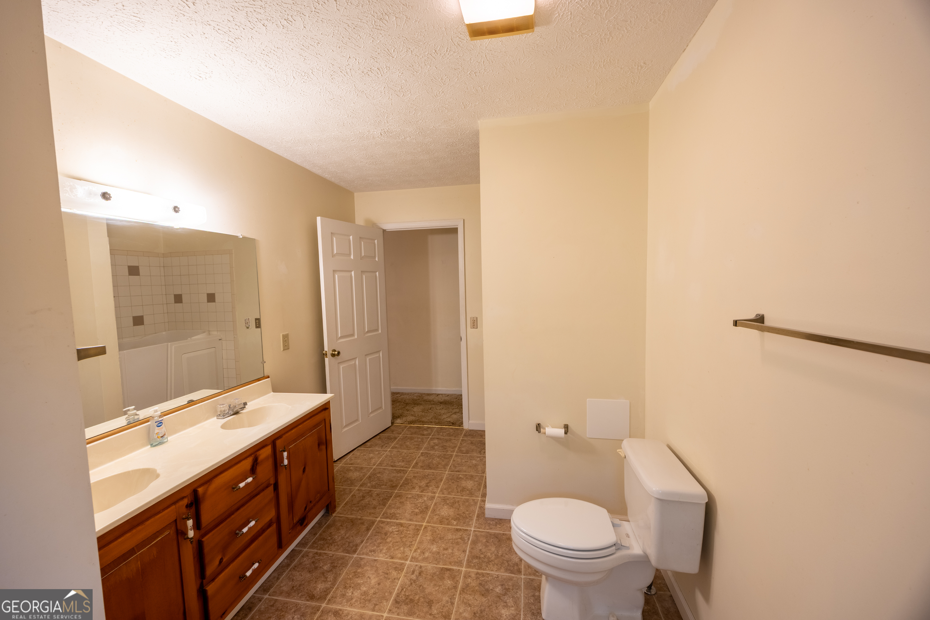 240 Bent Oak Drive Property Photo 24
