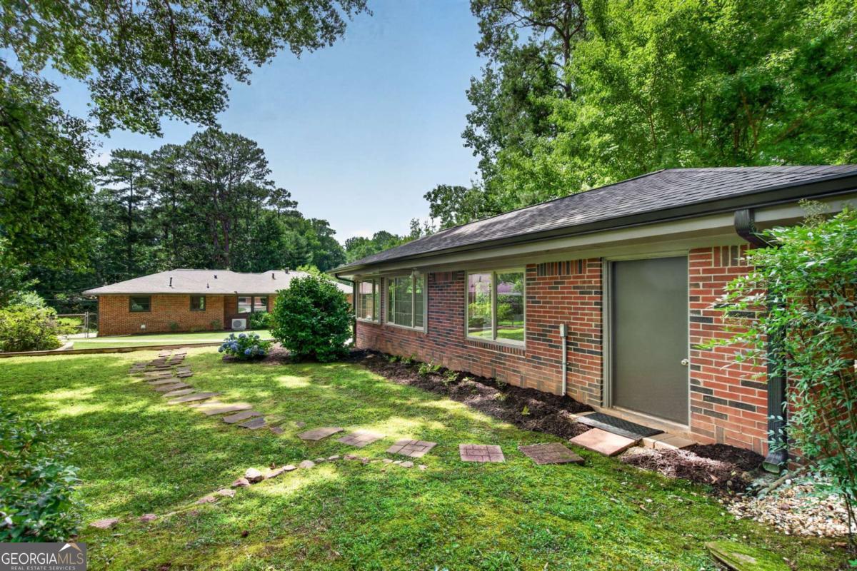 1355 Amanda Circle Property Photo 39