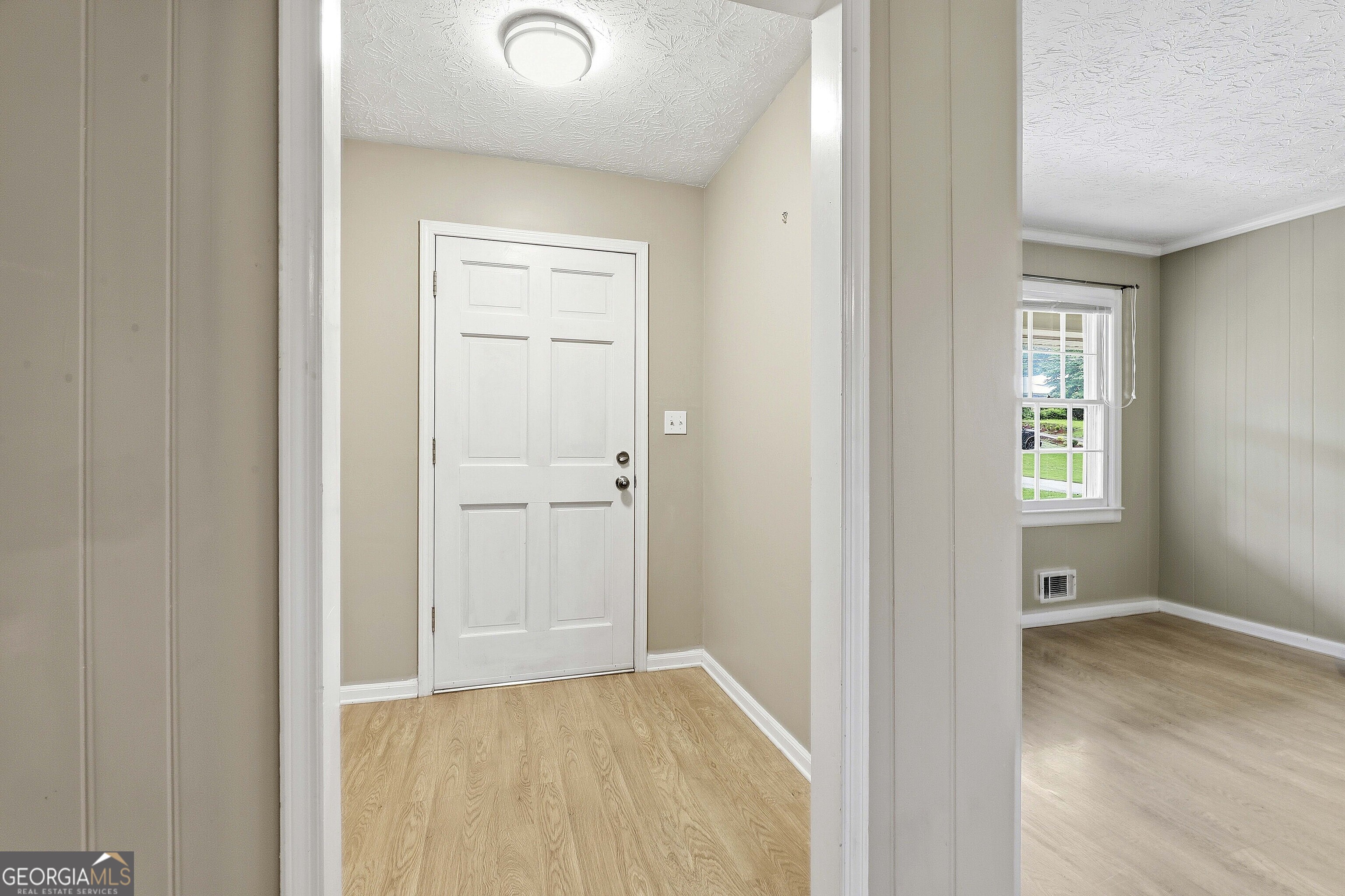 19 Colonial Drive Property Photo 9