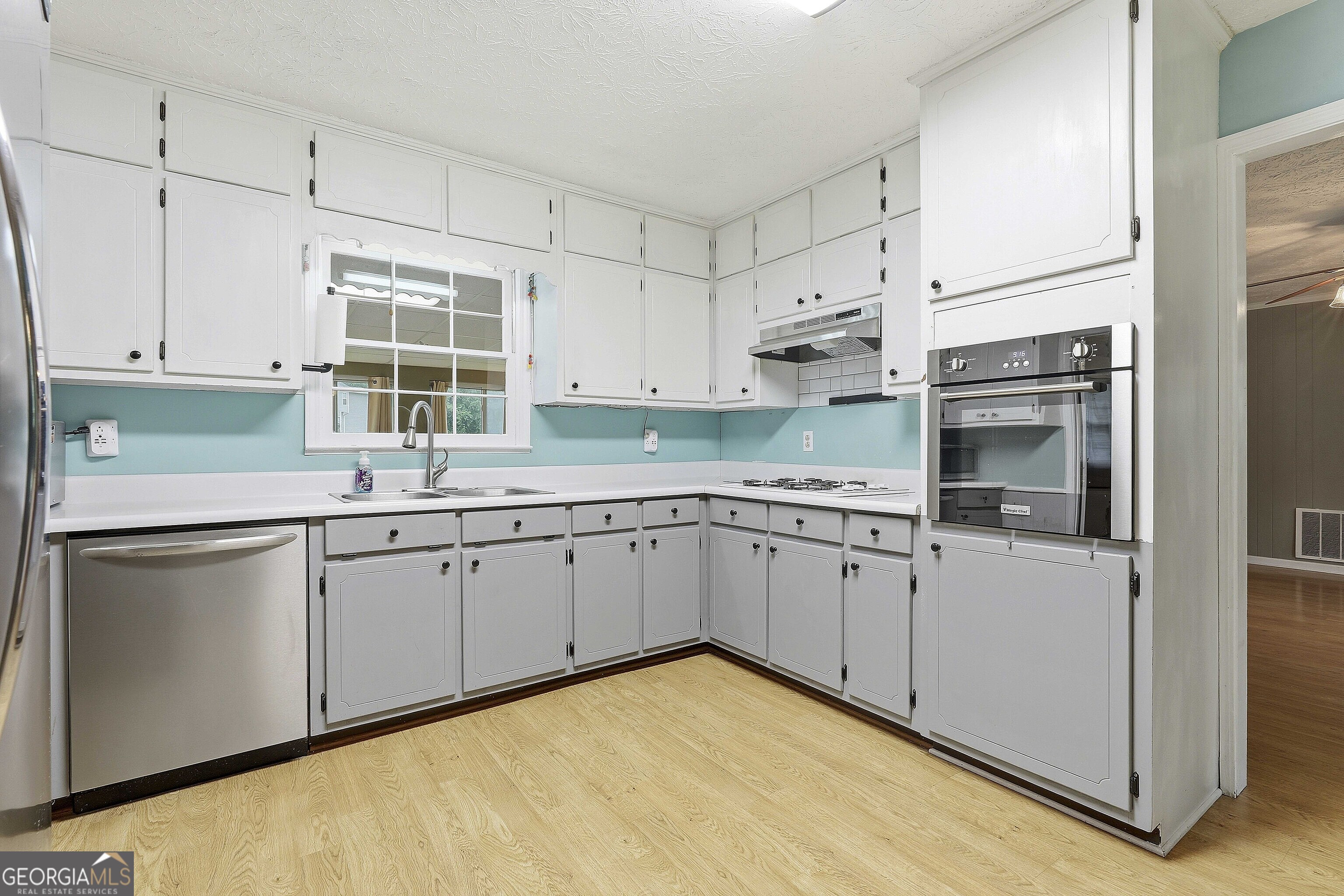 19 Colonial Drive Property Photo 16