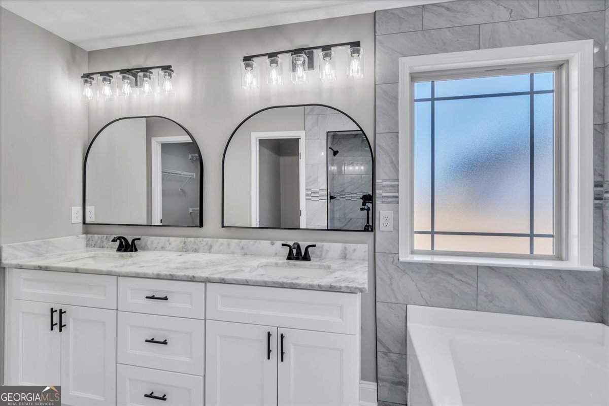 138 Early Drive Property Photo 35