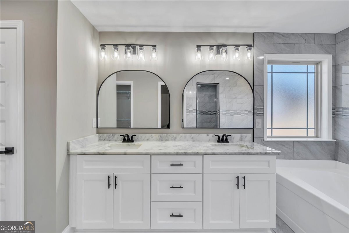 138 Early Drive Property Photo 36