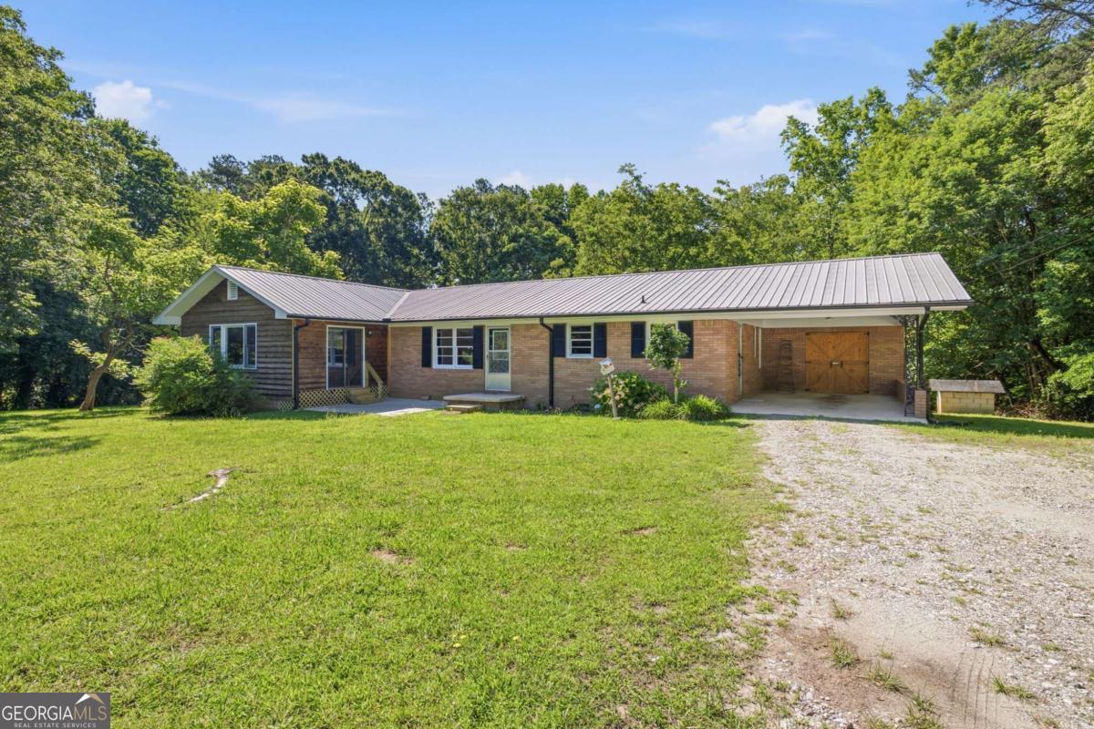 2710 Mud Creek Road Property Photo 2