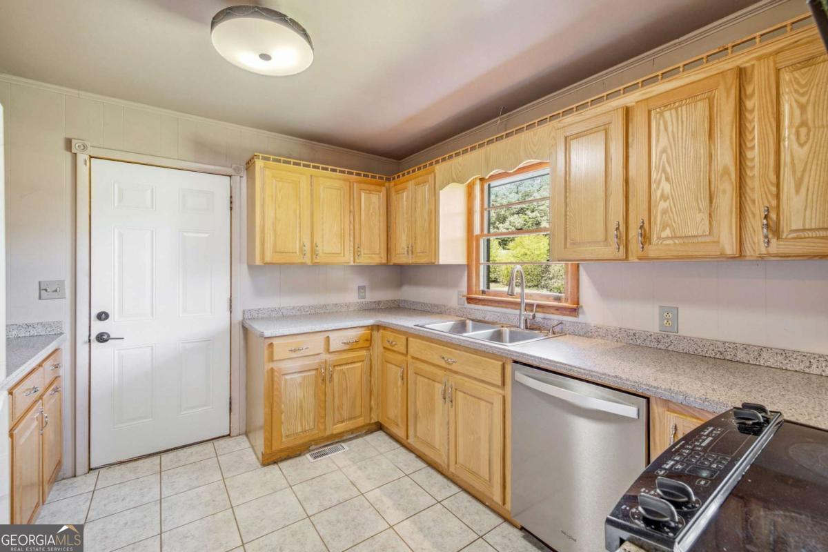 2710 Mud Creek Road Property Photo 8