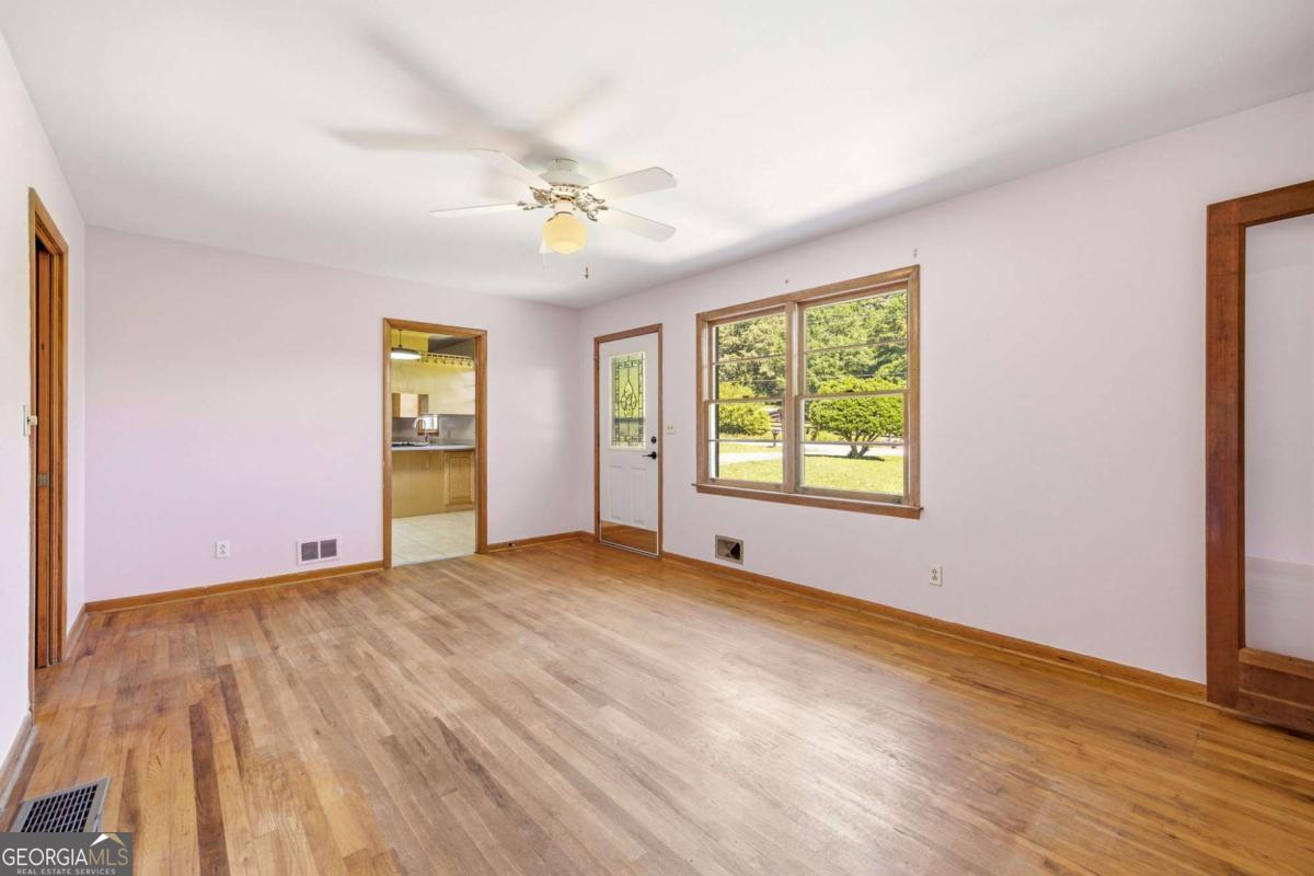 2710 Mud Creek Road Property Photo 13