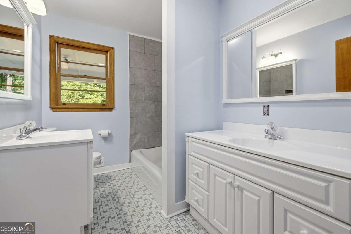 2710 Mud Creek Road Property Photo 15