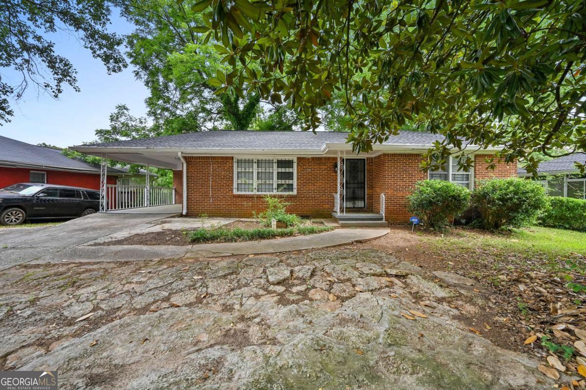 2397 Tilson Road Property Photo 1