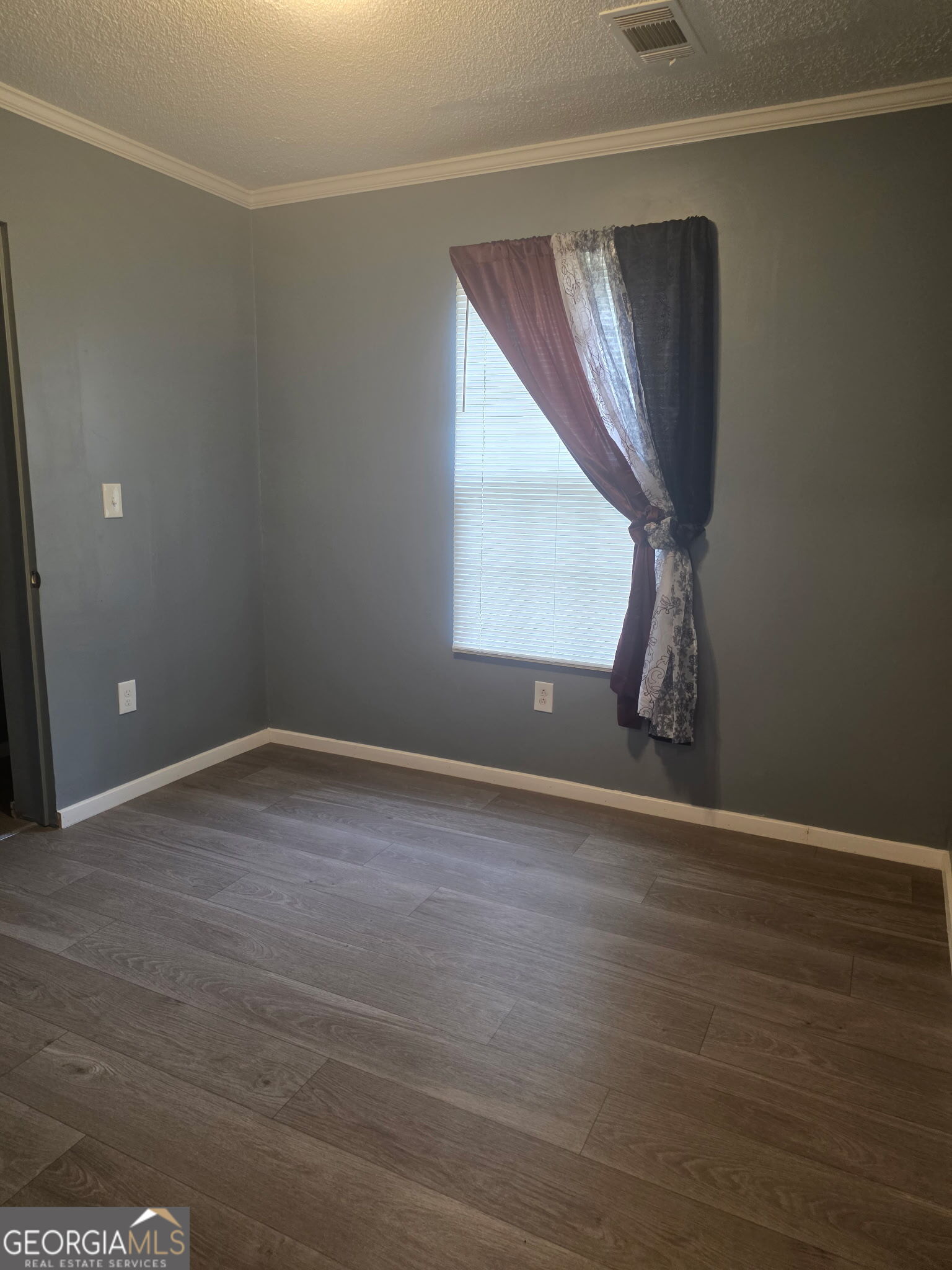 502 Fair Street Property Photo 5