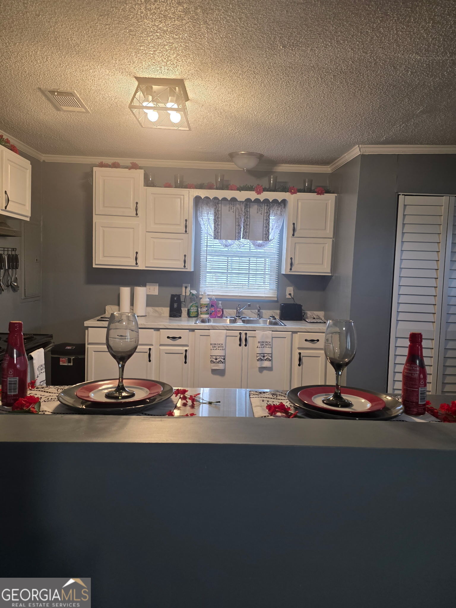 502 Fair Street Property Photo 7