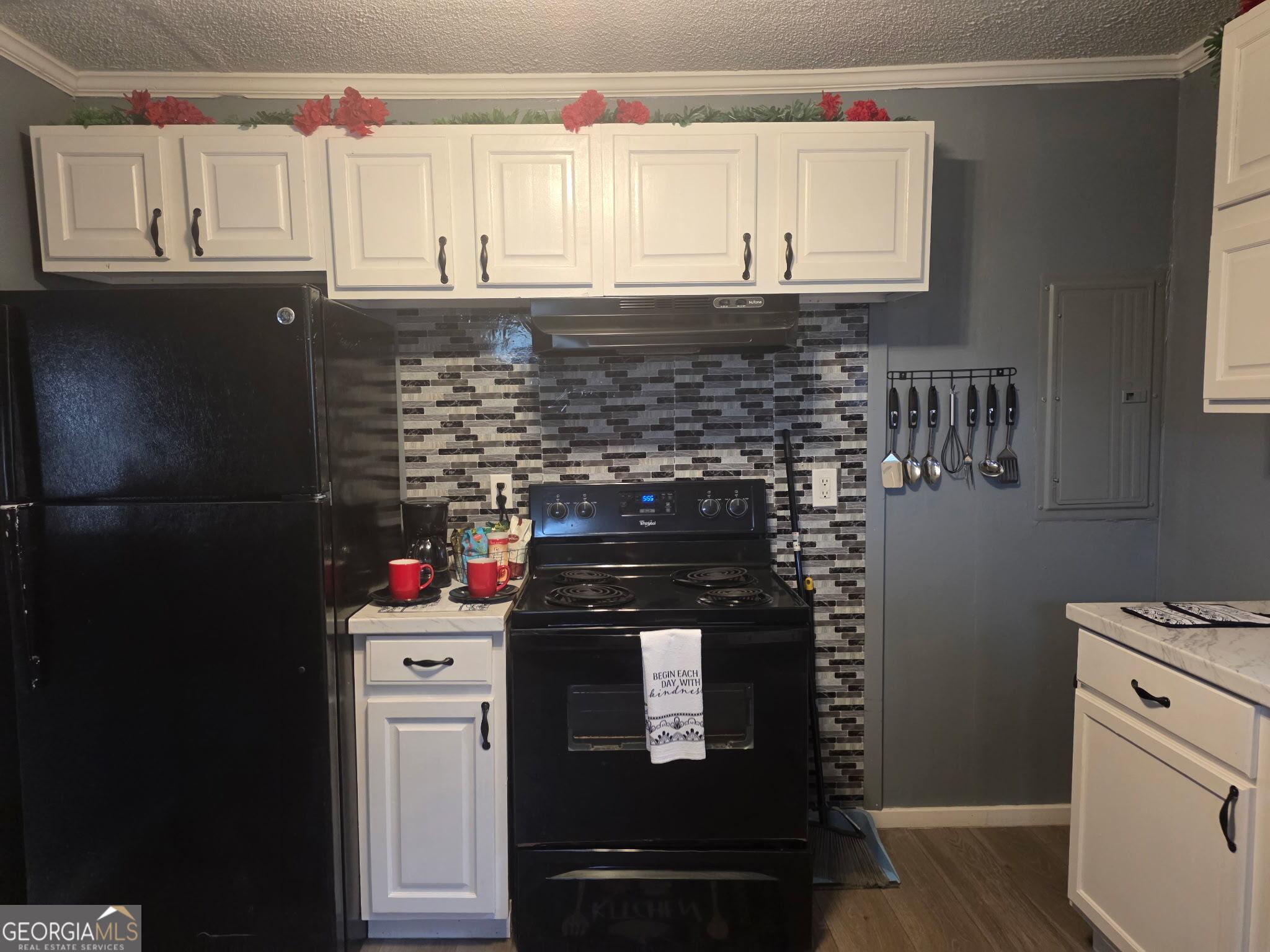 502 Fair Street Property Photo 8