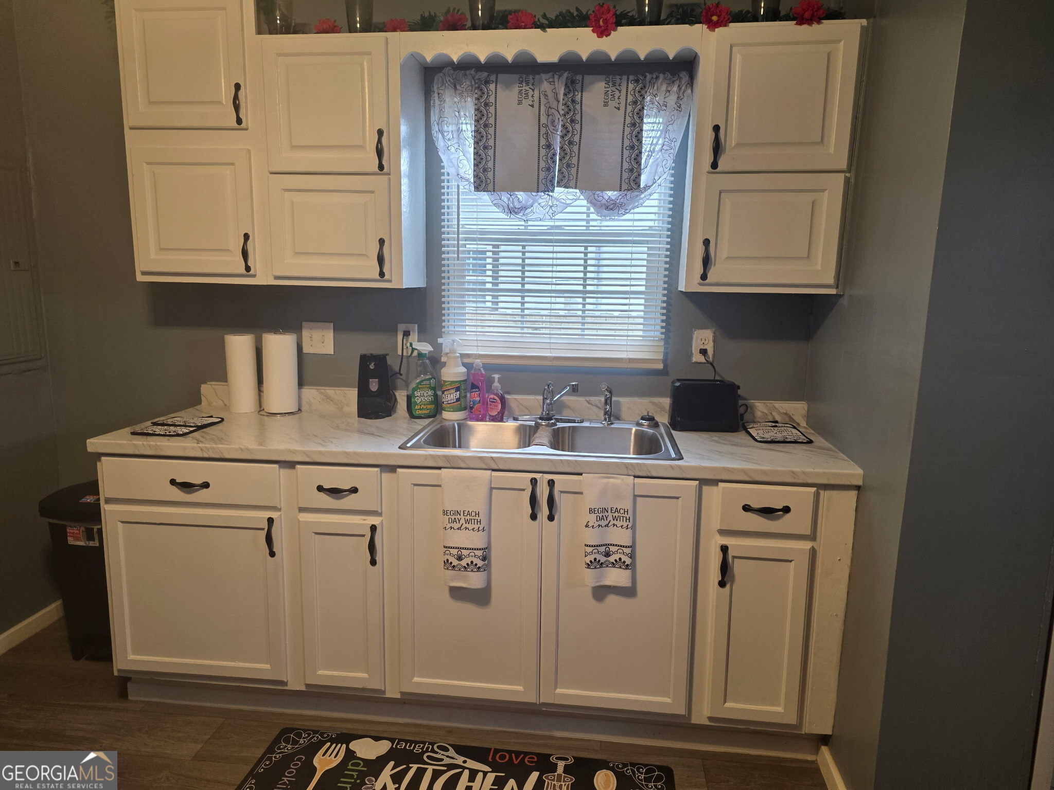 502 Fair Street Property Photo 9