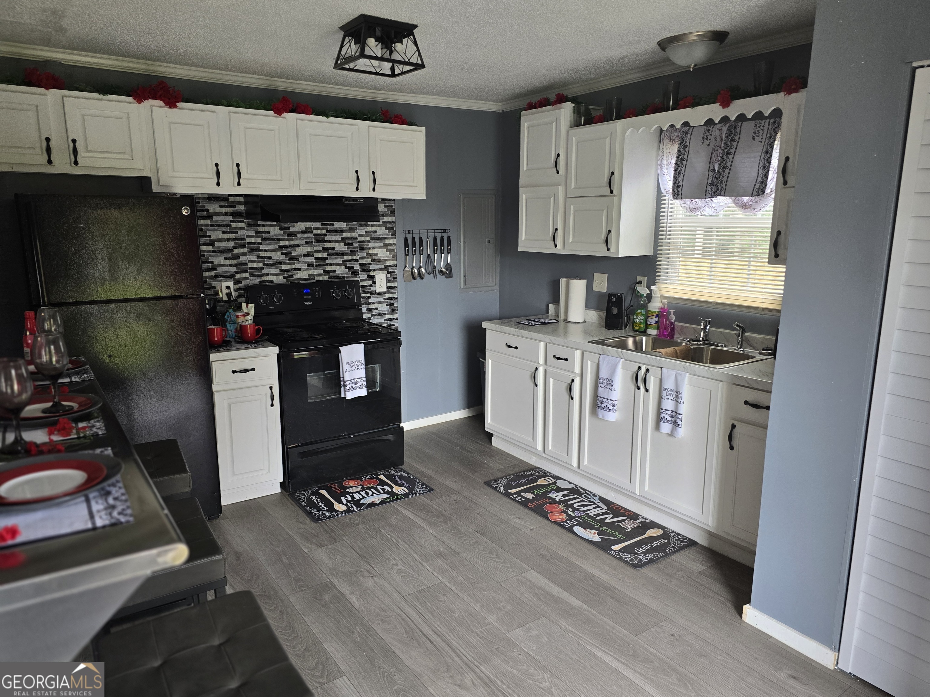 502 Fair Street Property Photo 13