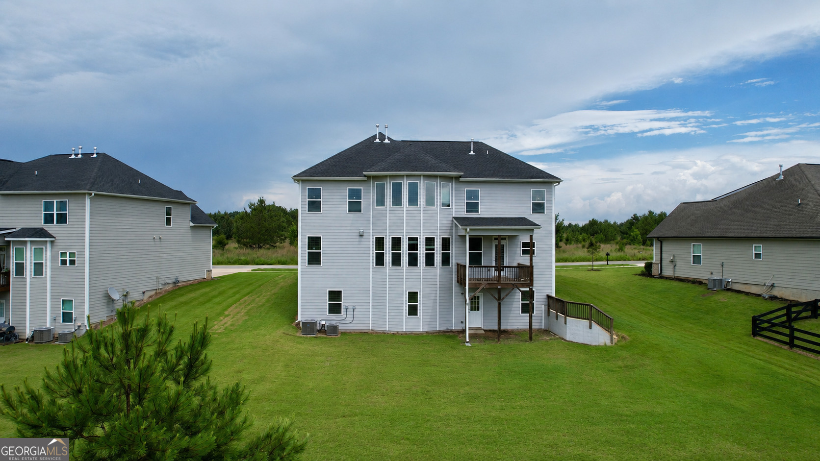 1091 Clubhouse Drive Property Photo 57