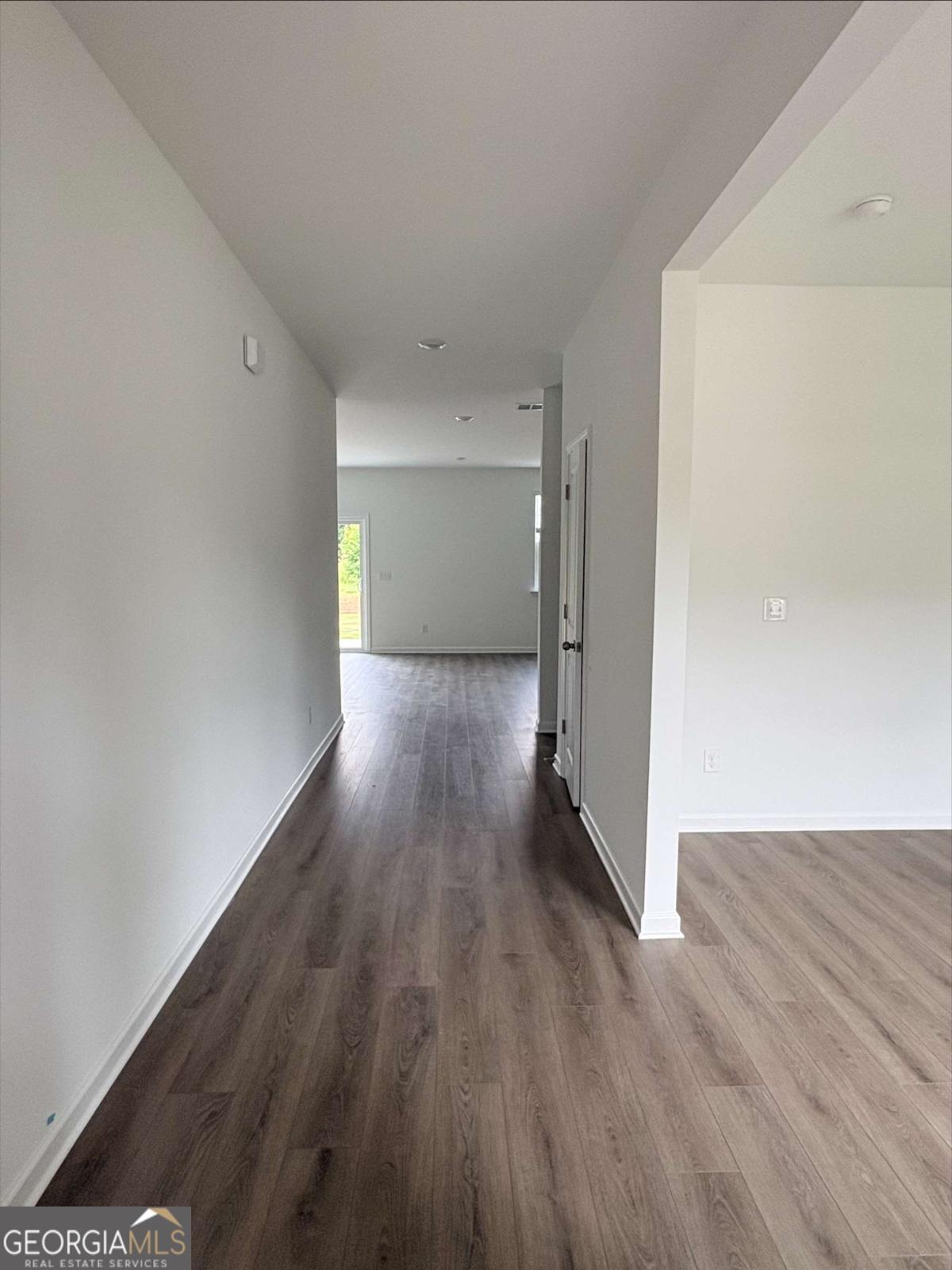 180 Hal Court Property Photo 2