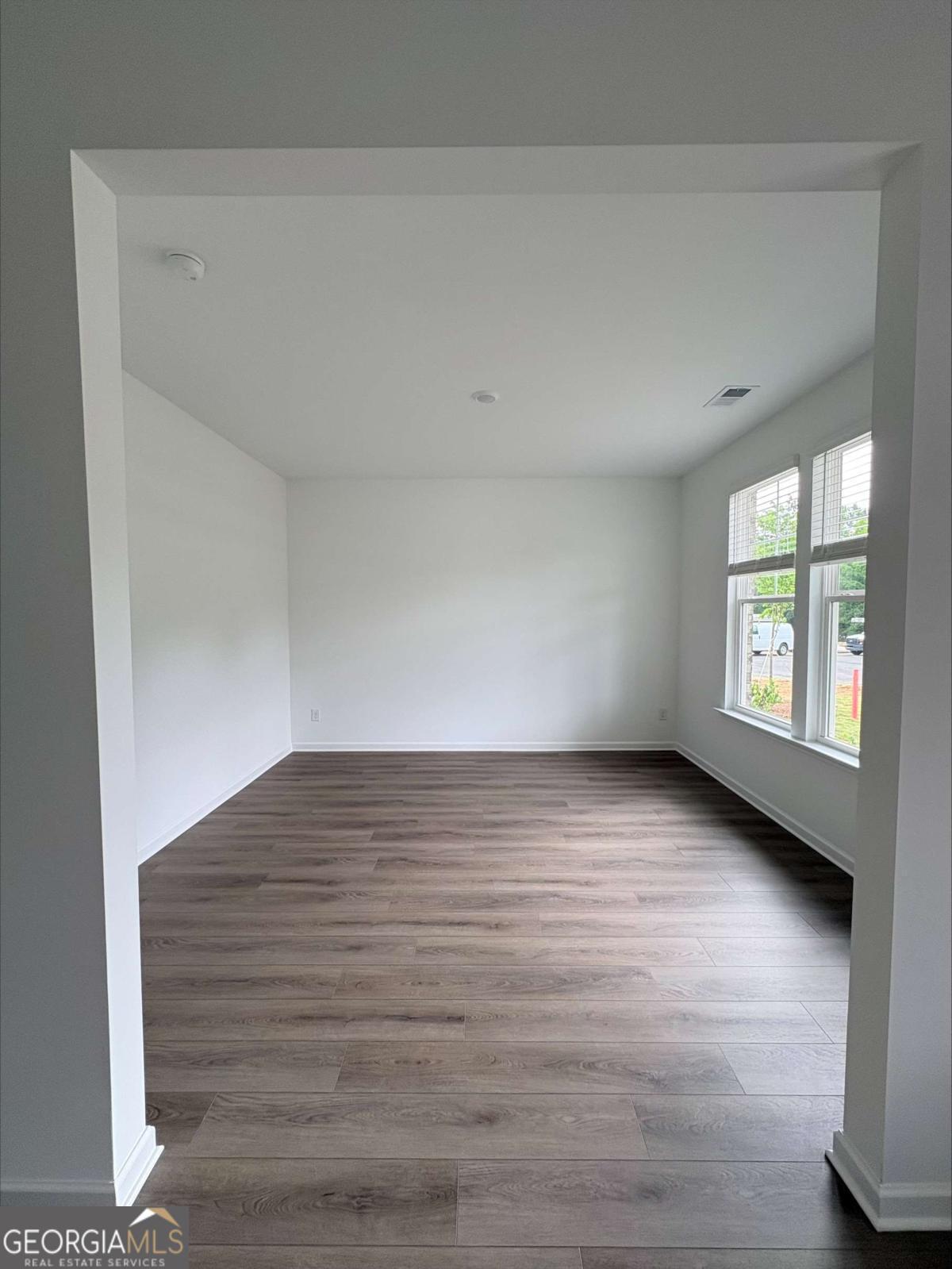 180 Hal Court Property Photo 3