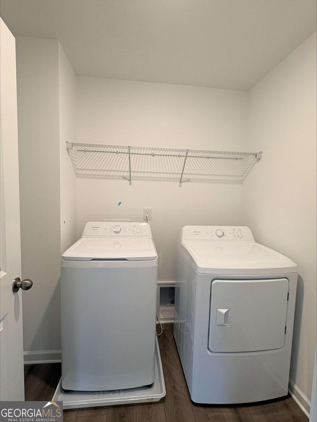 180 Hal Court Property Photo 8