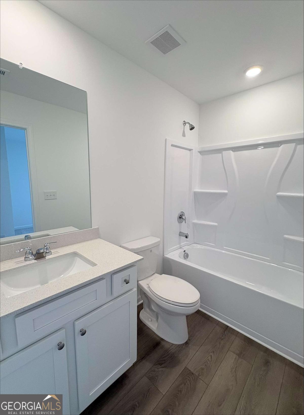 180 Hal Court Property Photo 10