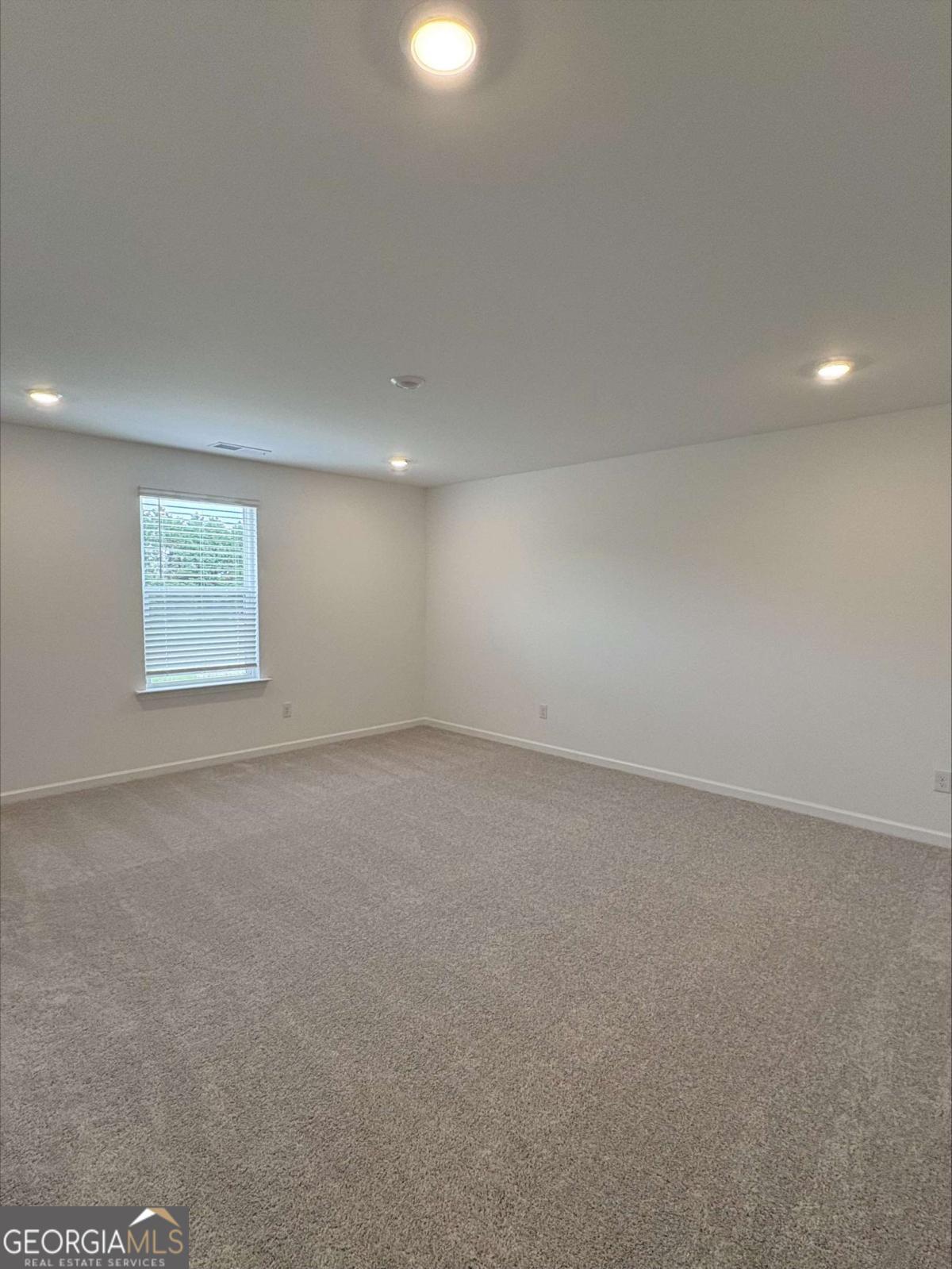 180 Hal Court Property Photo 17
