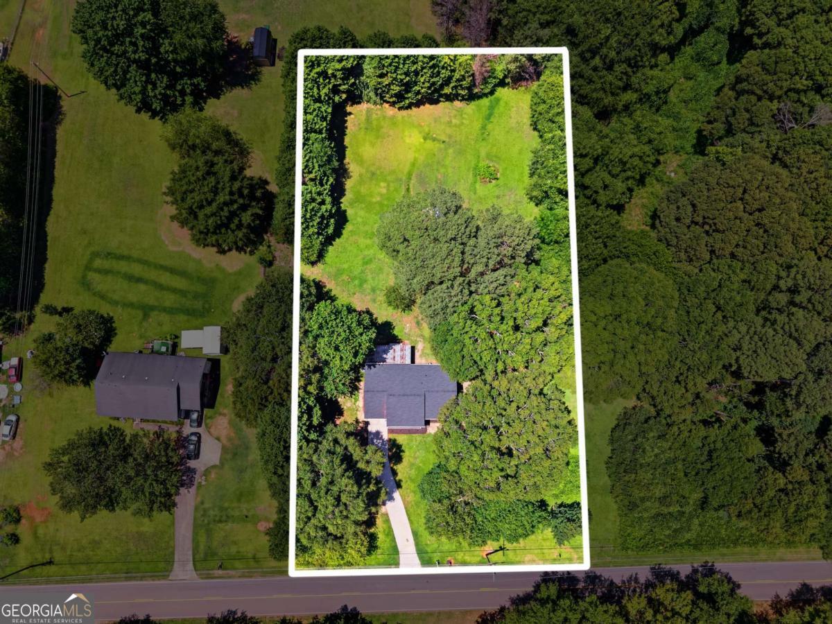 700 John Deere Road Property Photo 7