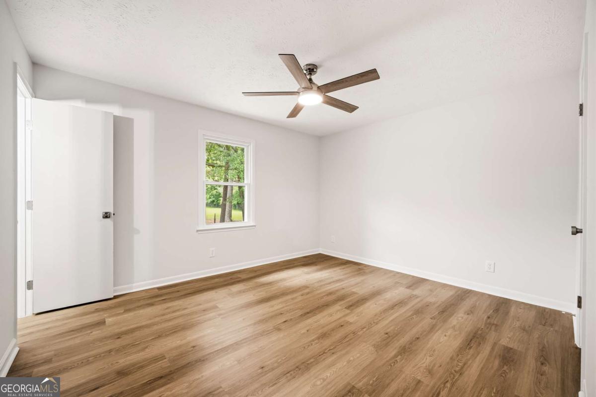 700 John Deere Road Property Photo 14