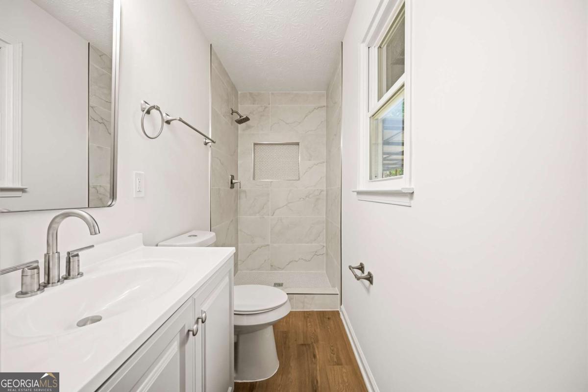 700 John Deere Road Property Photo 16