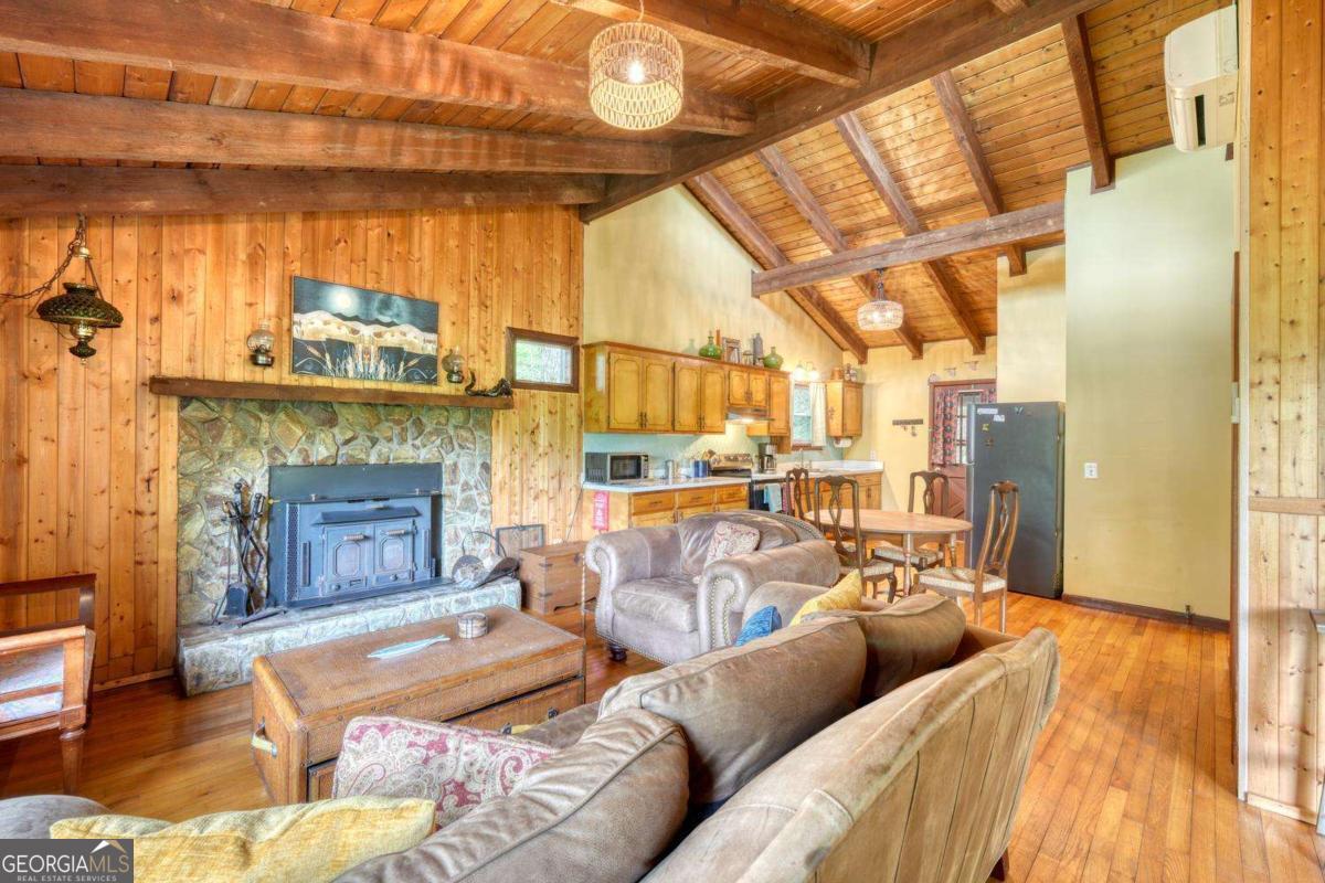 664 High Ridge Road Property Photo 11