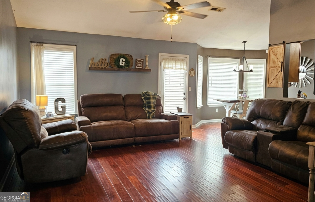 54 Leisure Drive Nw Property Photo 5