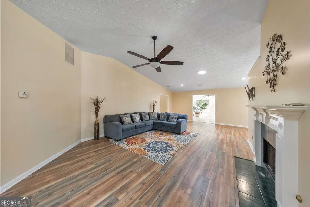 2231 Fort Martin Way Property Photo 11