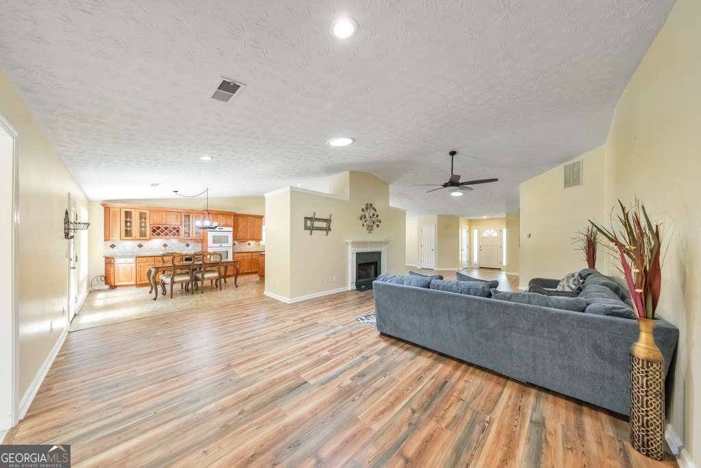 2231 Fort Martin Way Property Photo 14