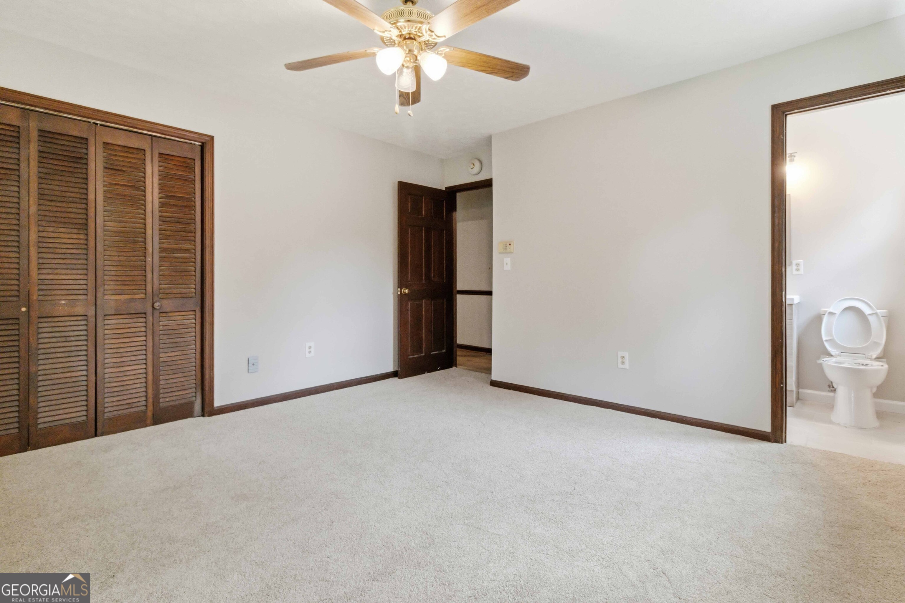420 Creekview Court Property Photo 20