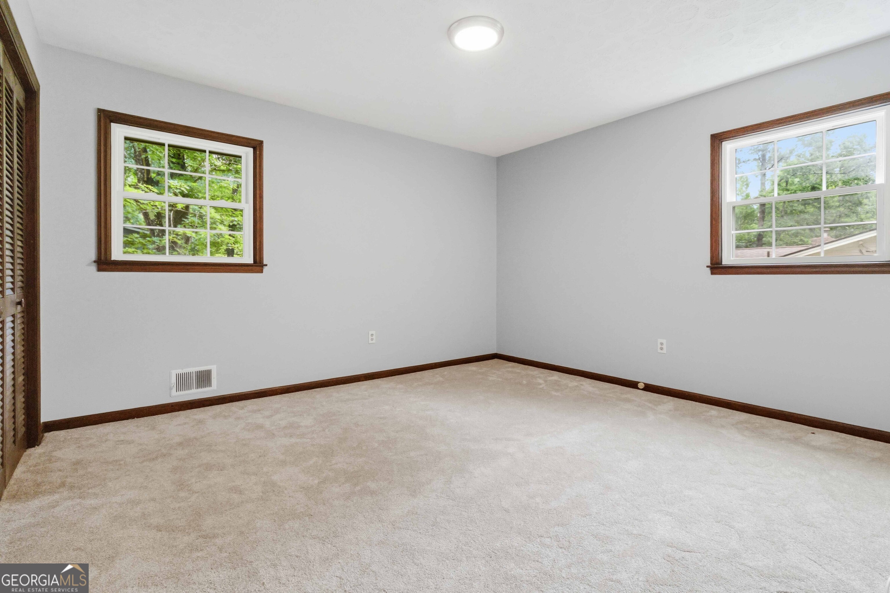 420 Creekview Court Property Photo 22