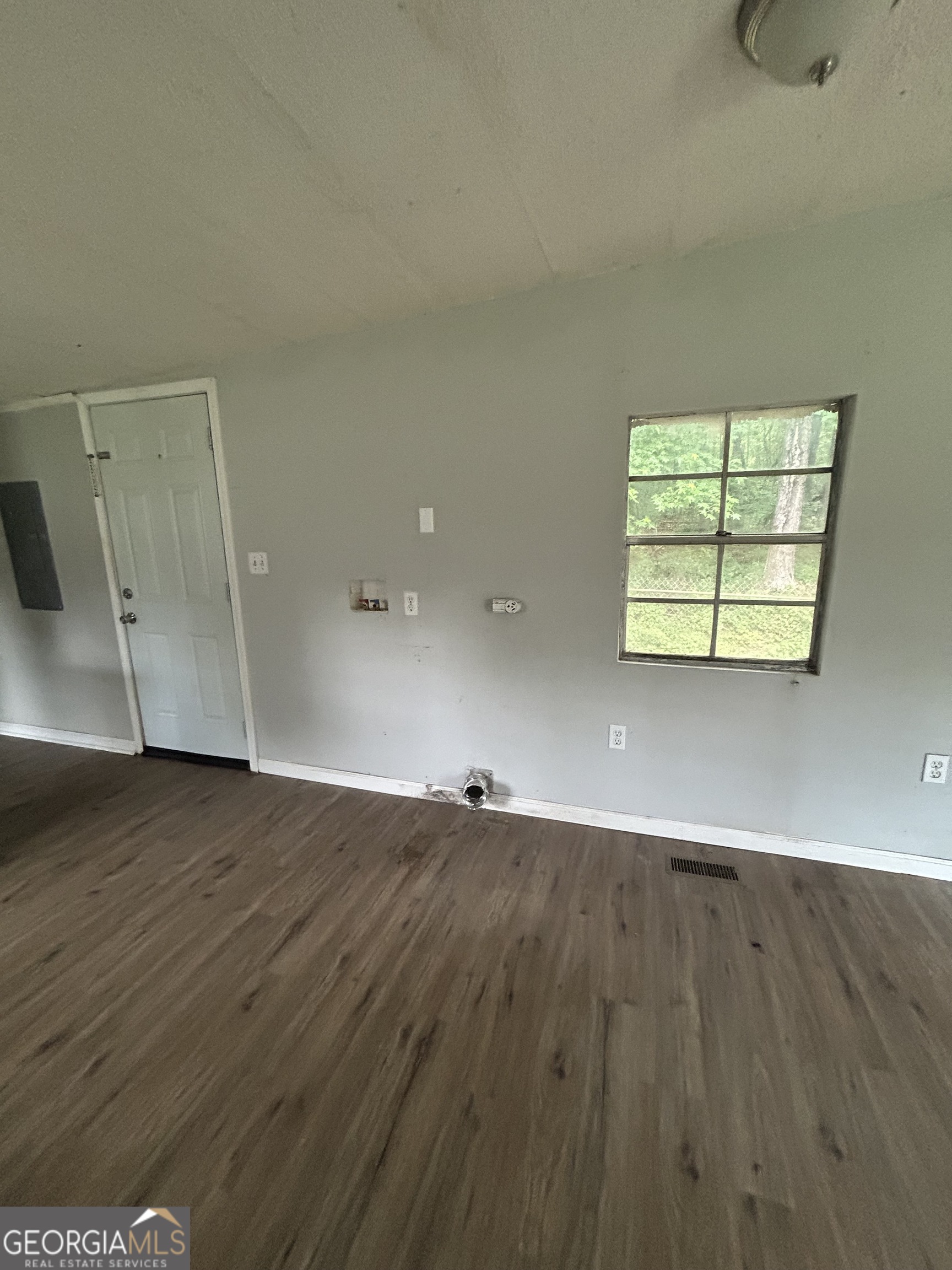 294 Turner Road Property Photo 6